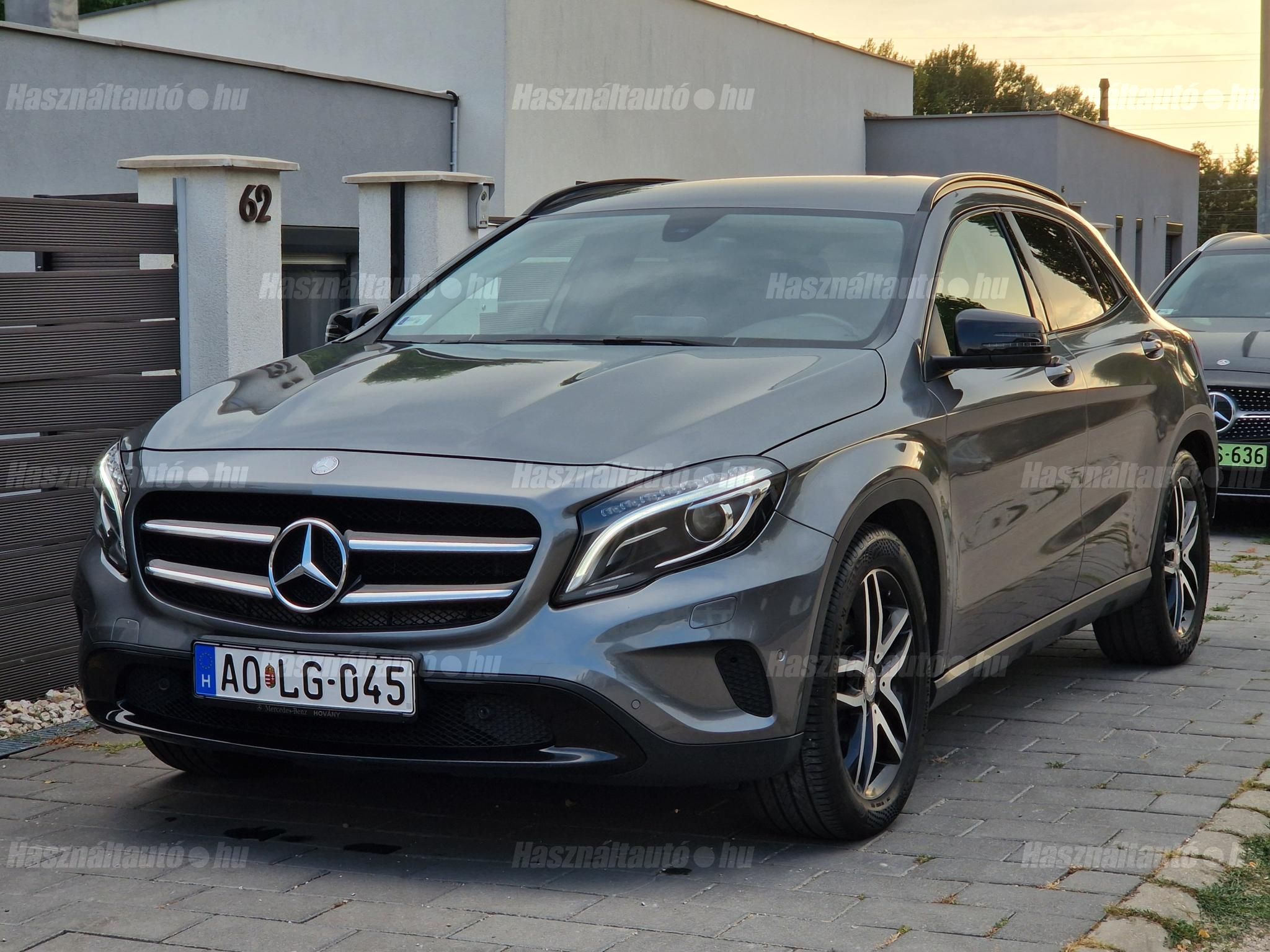 MERCEDES-BENZ GLA 200 2016 - 1