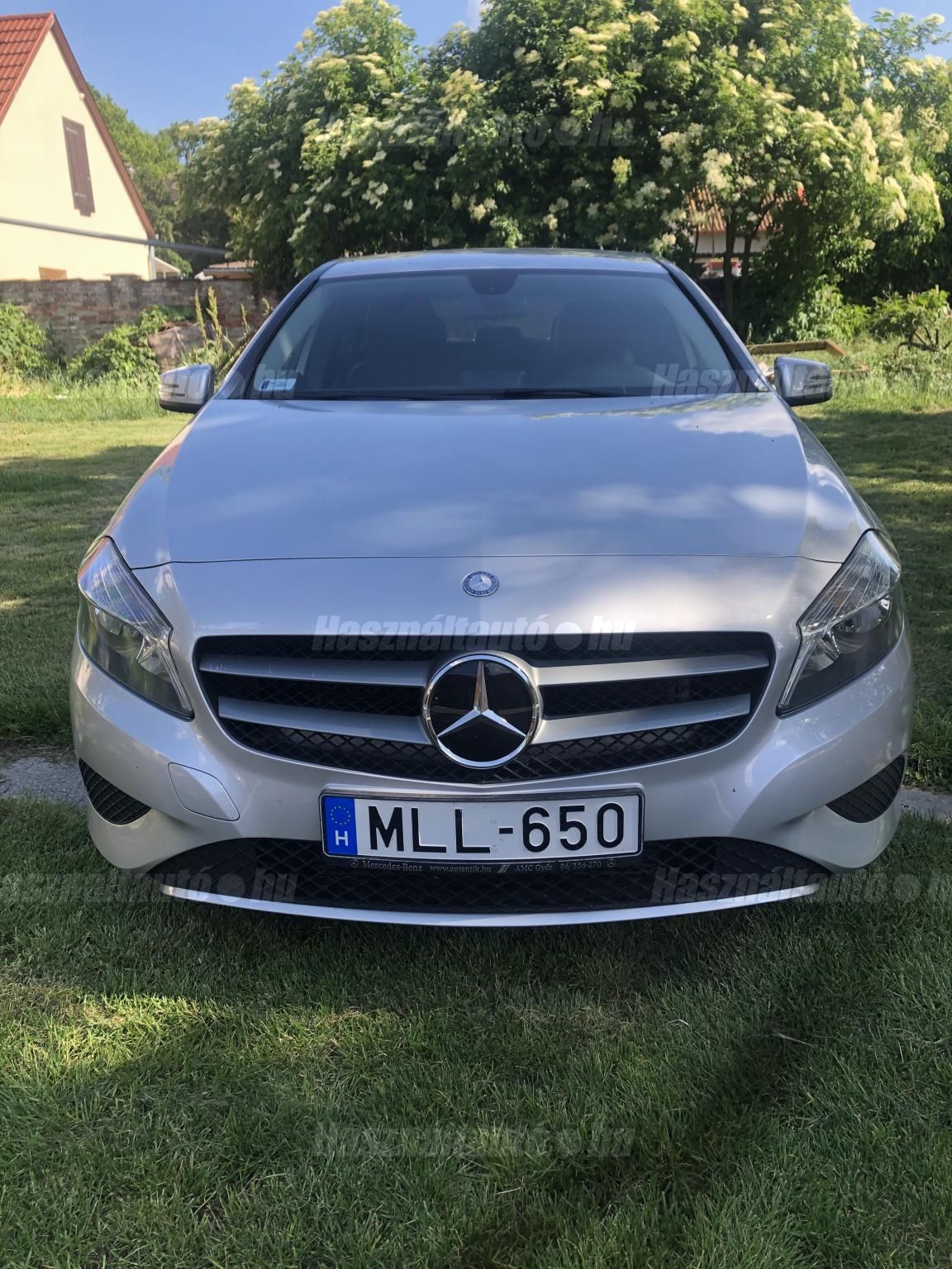 MERCEDES-BENZ A 180 2013/10 - 1