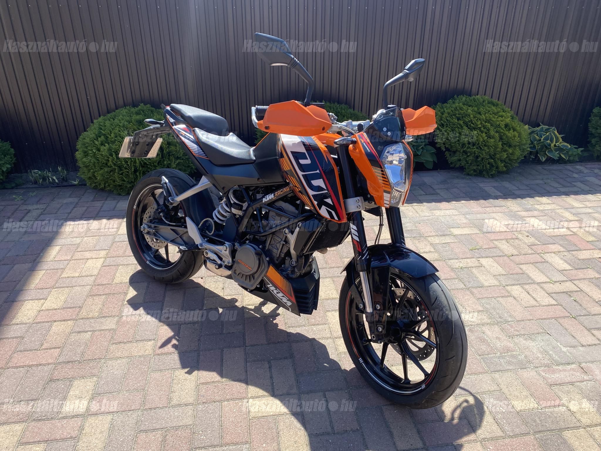 KTM 125 DUKE 2012/3 - 1