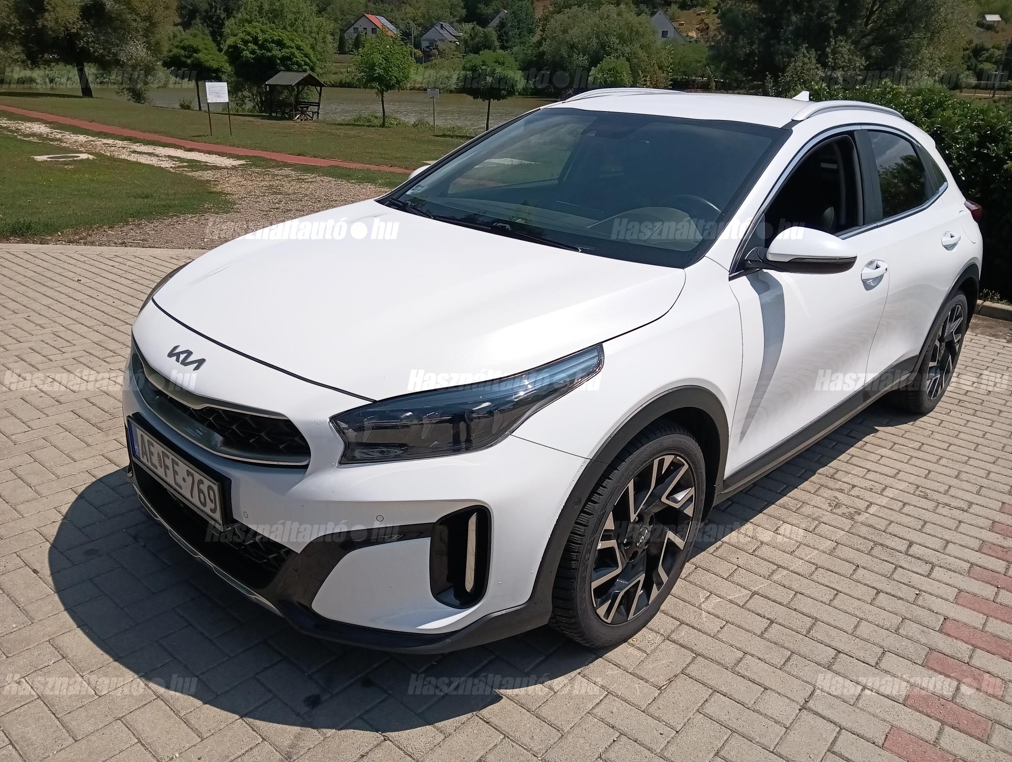 KIA XCEED 2023/10 - 1