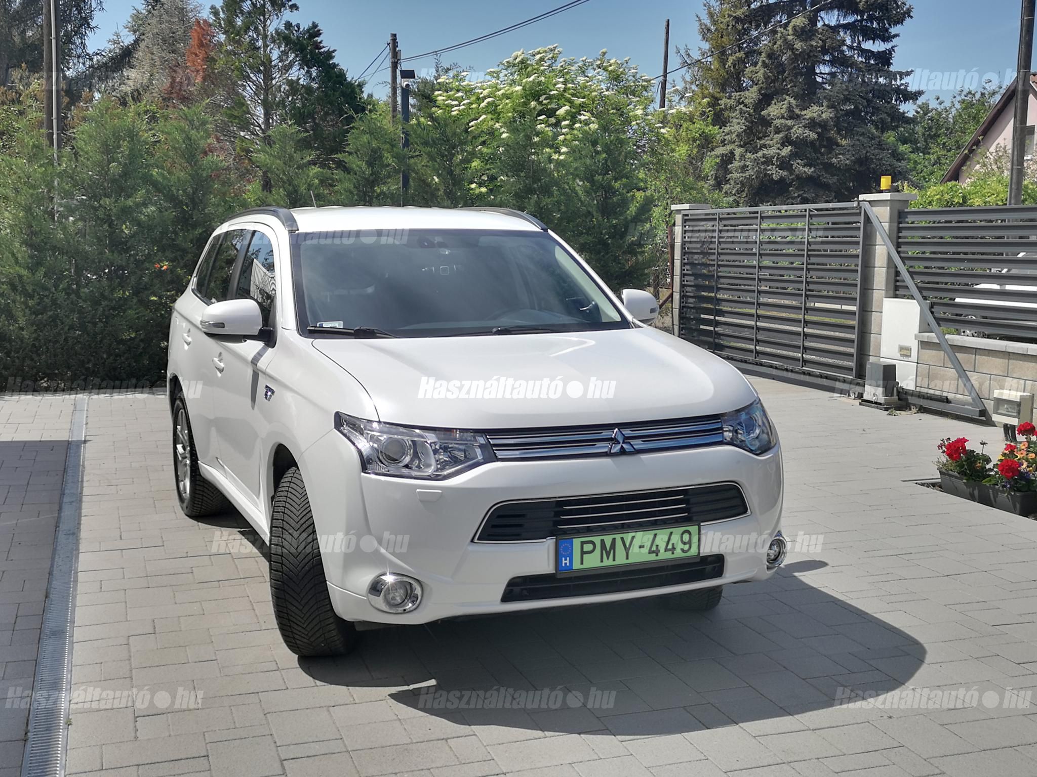 MITSUBISHI OUTLANDER 2013/11 - 1