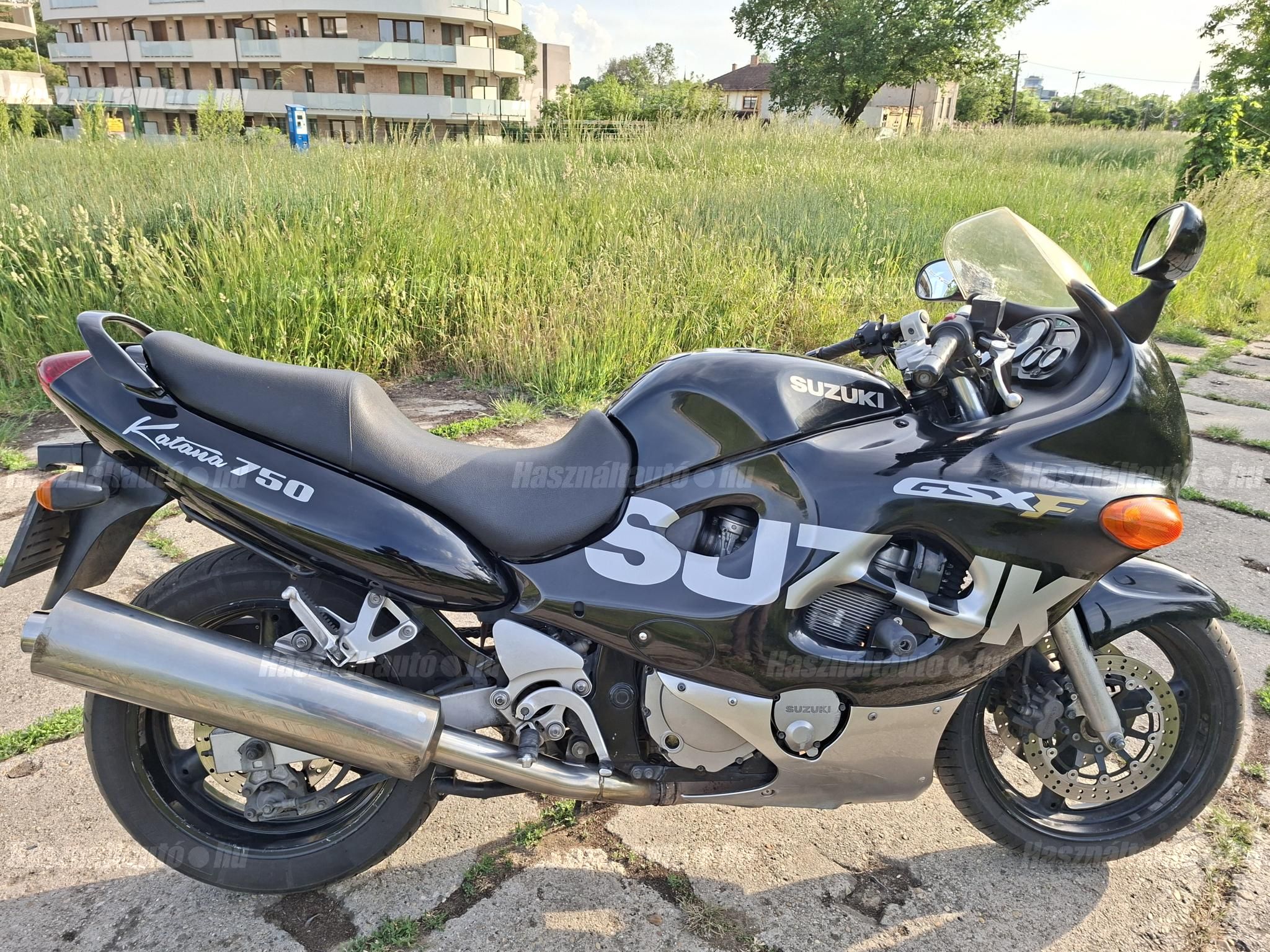 SUZUKI GSX 750 F 2003/4 - 1