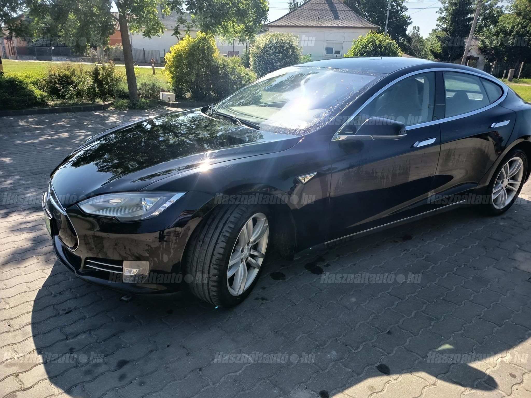 TESLA MODEL S 2014/2 - 1