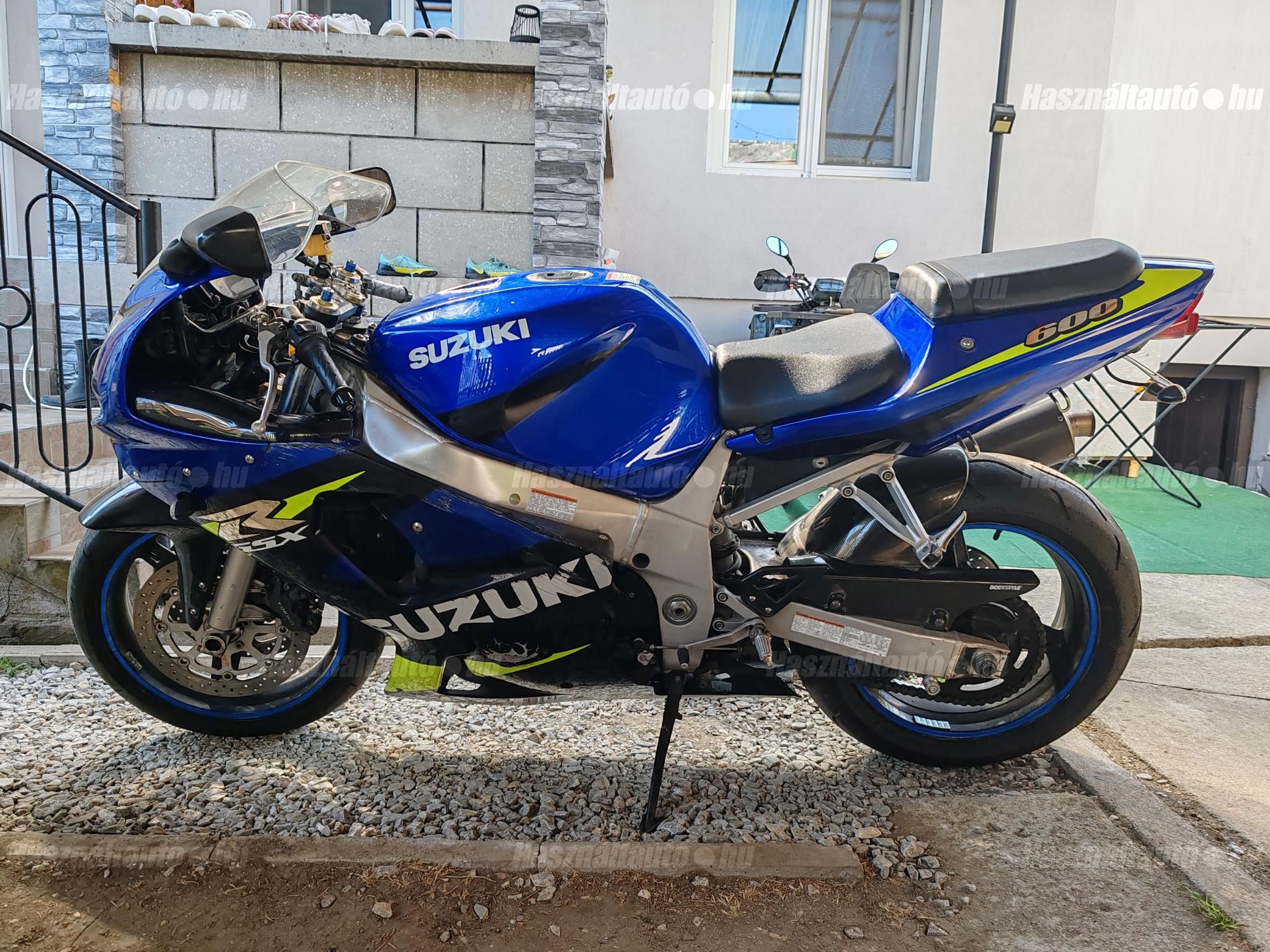 SUZUKI GSX-R 600 2002 - 1