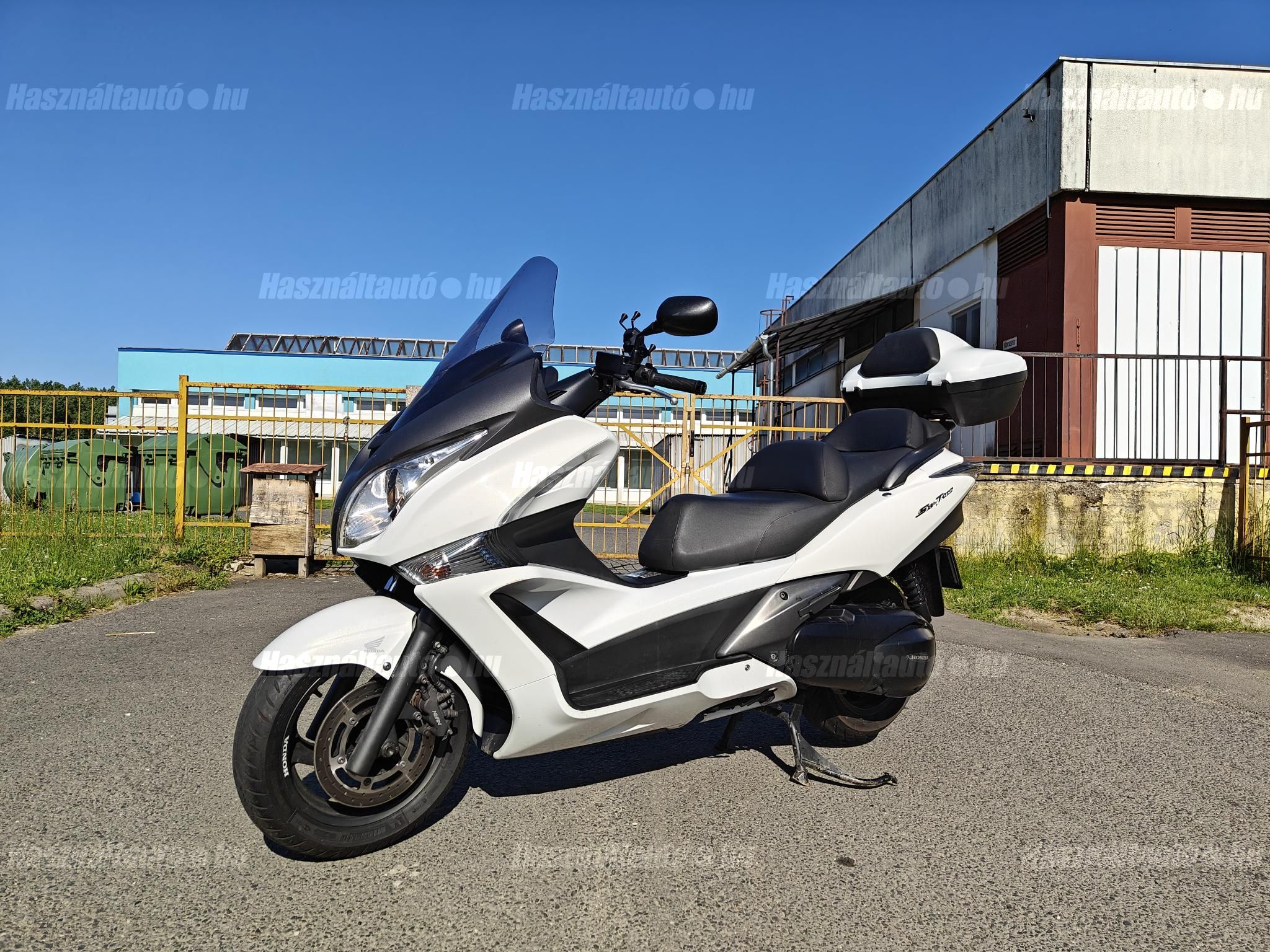 HONDA SW-T 400 2009/4 - 1
