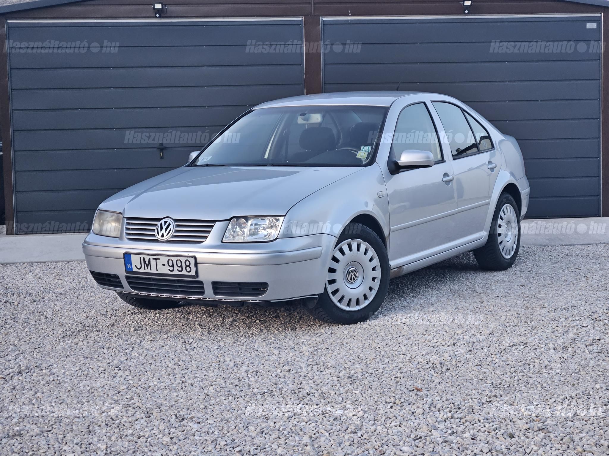 VOLKSWAGEN BORA 2004/11 - 1