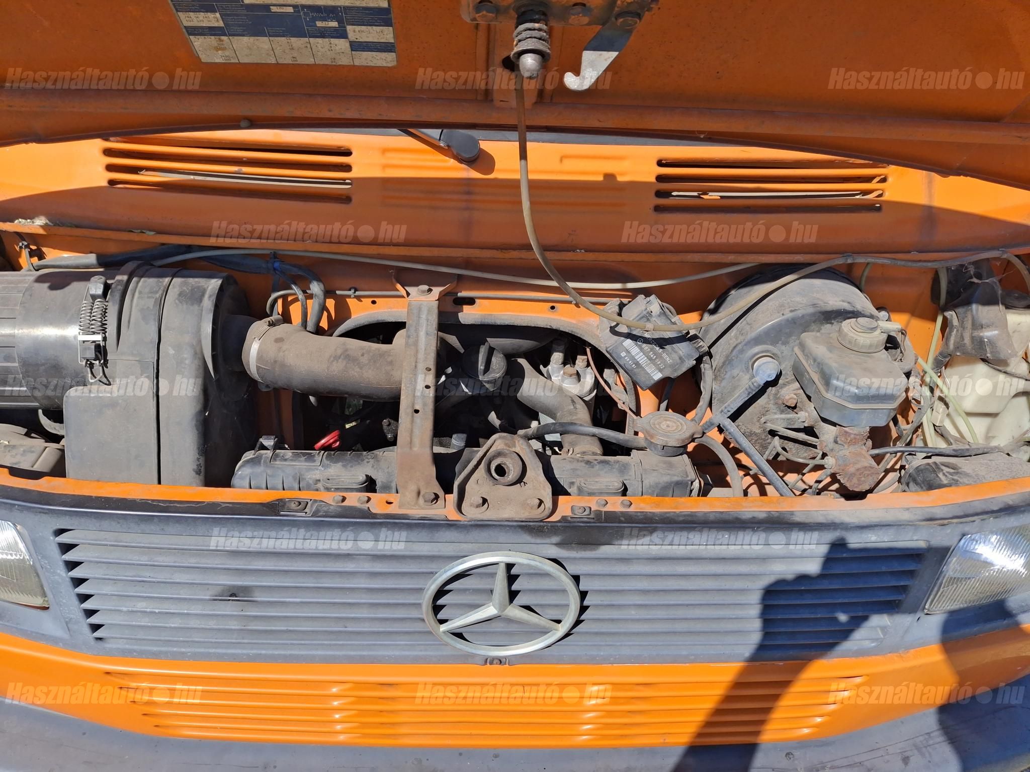 MERCEDES-BENZ 208 1987 - 1