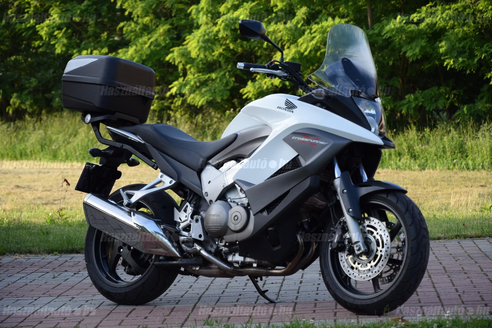 HONDA VFR 800 X 2013/1 - 1