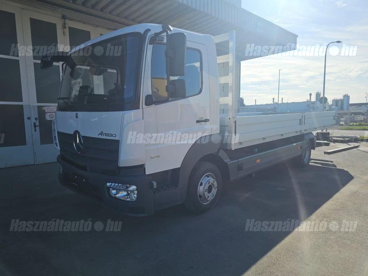 MERCEDES-BENZ 2025/10 - 1