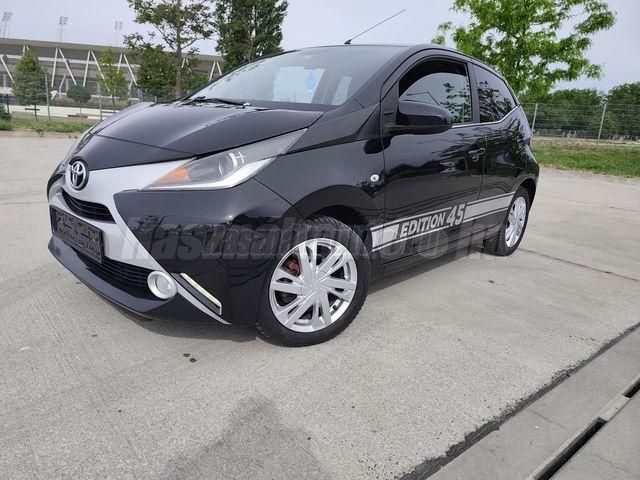 TOYOTA AYGO 2016/8 - 1