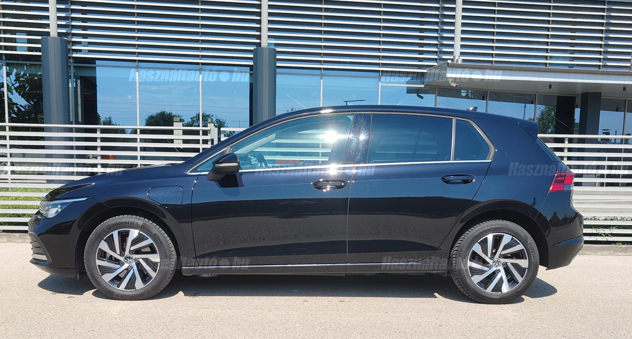 VOLKSWAGEN GOLF 2023/6 - 1