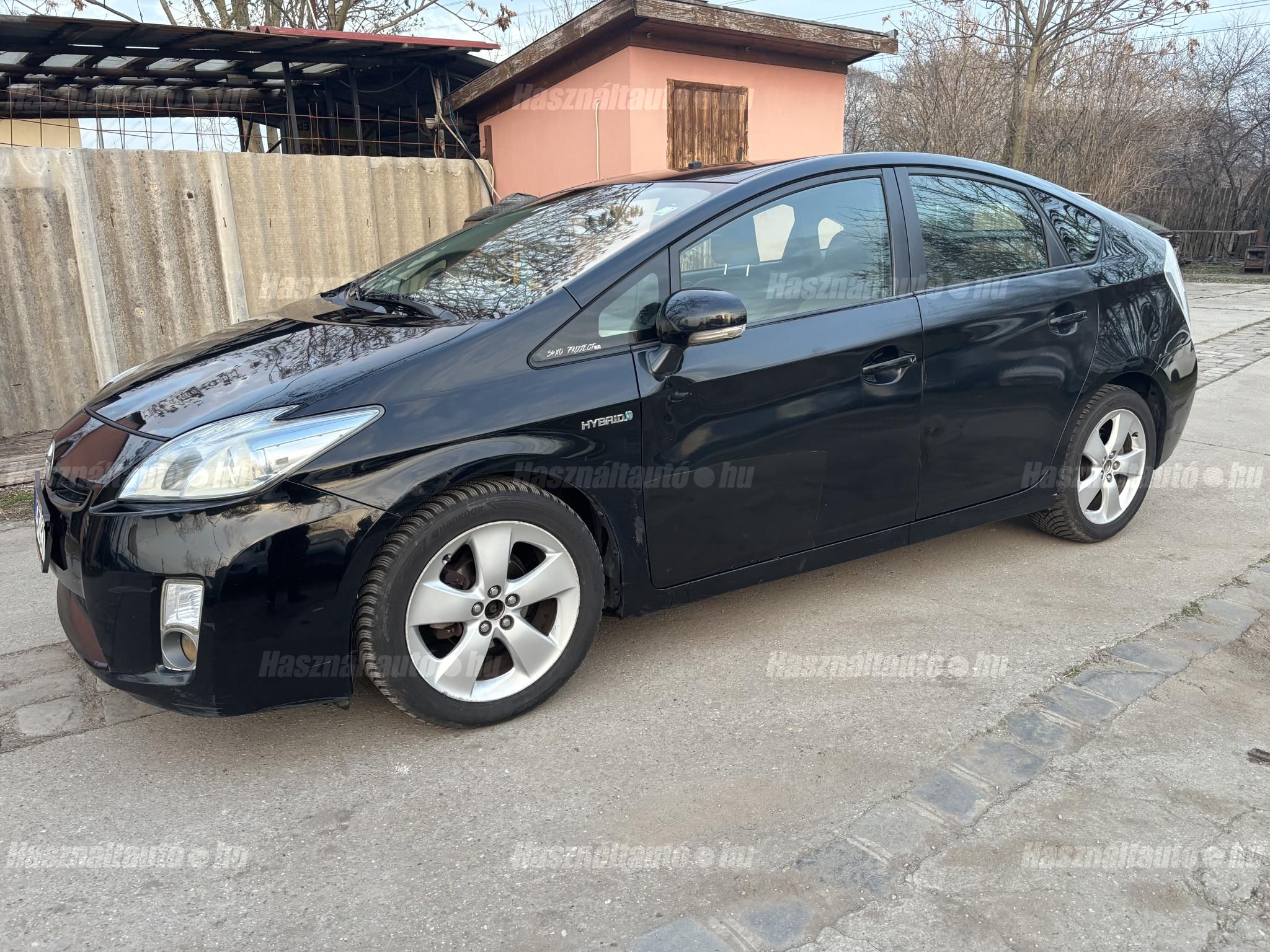 TOYOTA PRIUS 2010/3 - 1