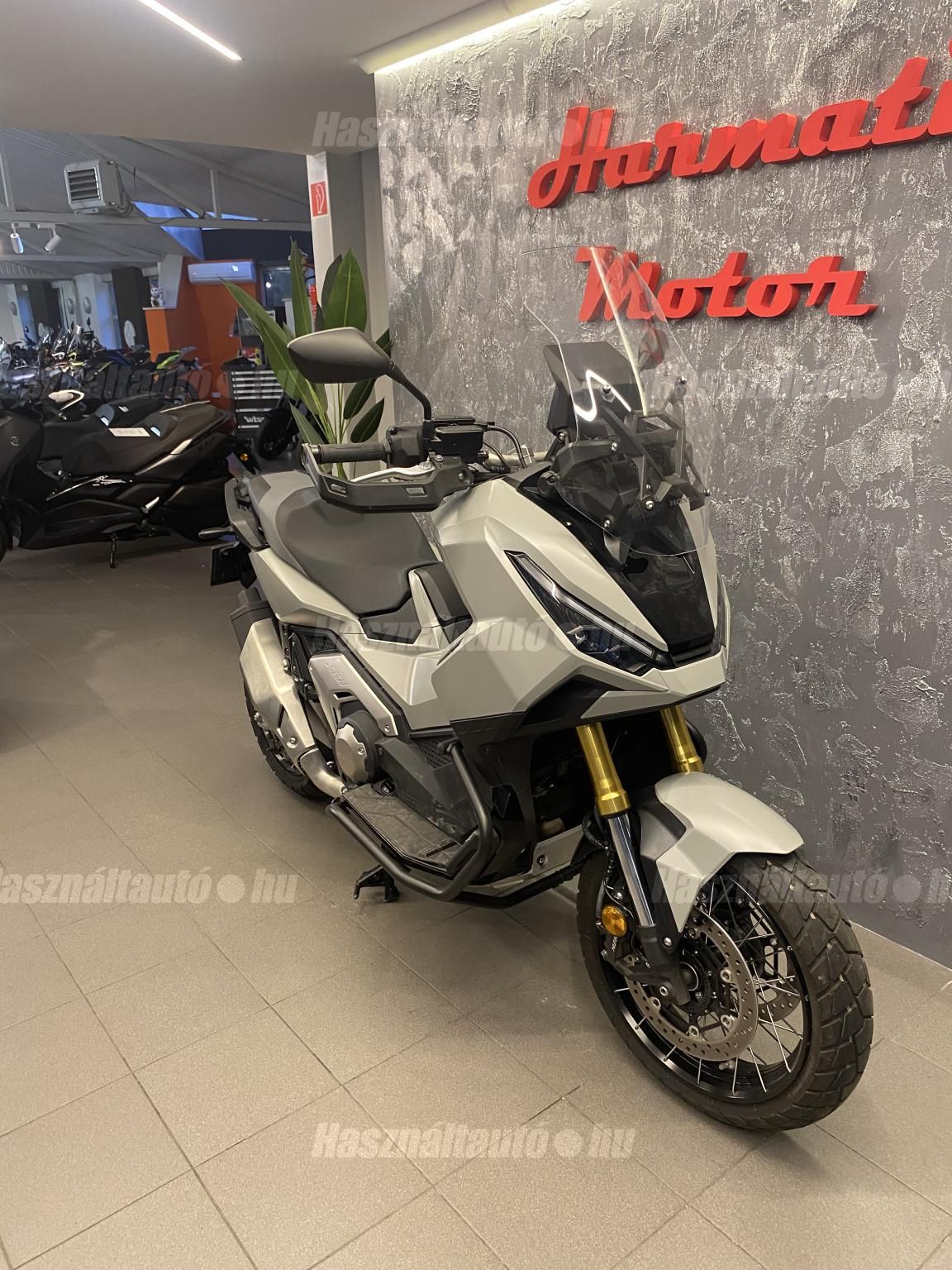 HONDA X-ADV 2025 - 1
