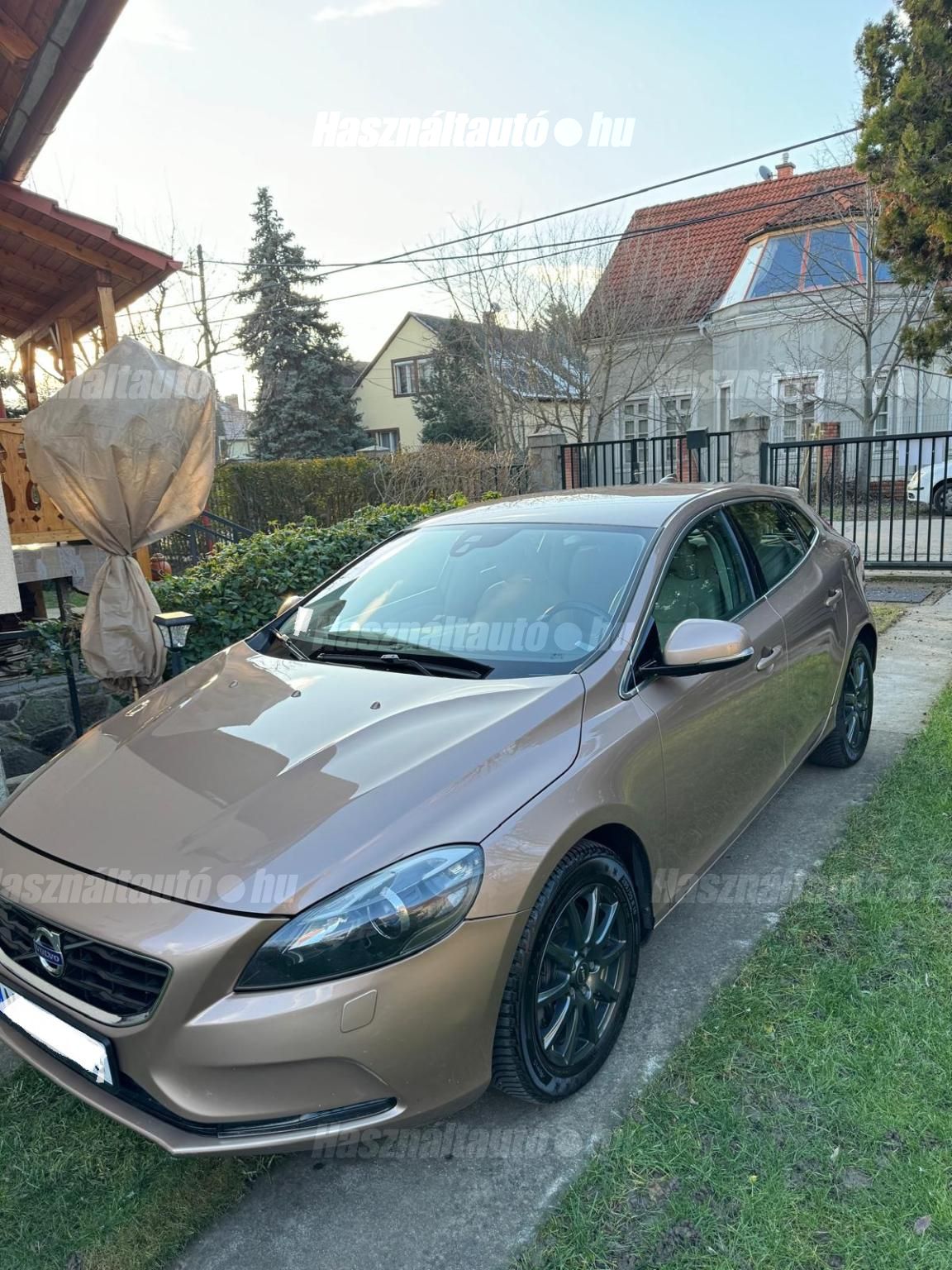 VOLVO V40 2013/9 - 1