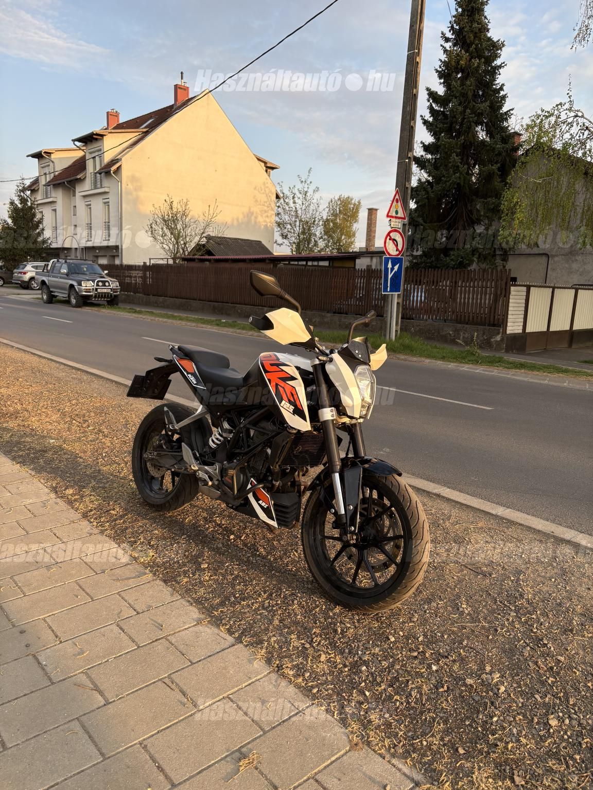 KTM 125 DUKE 2016/10 - 1