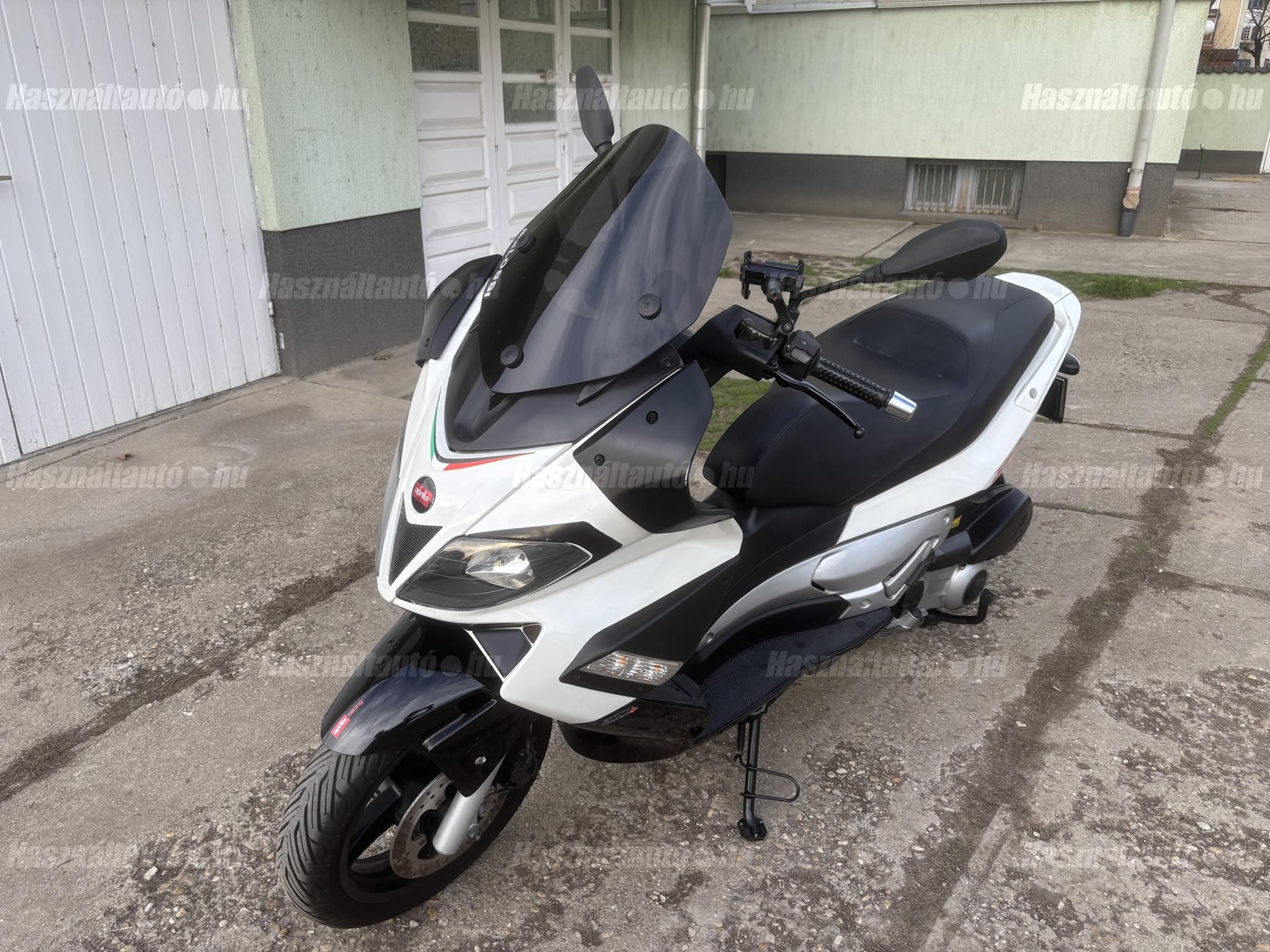 APRILIA SR MAX 300 2012/10 - 1