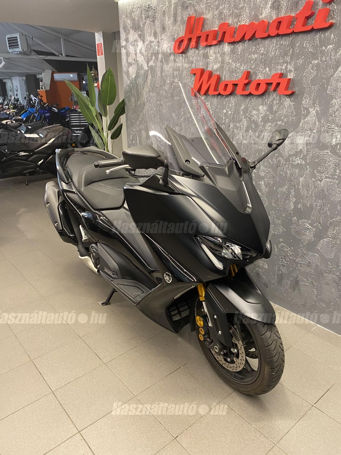 YAMAHA TMAX 2020 - 1