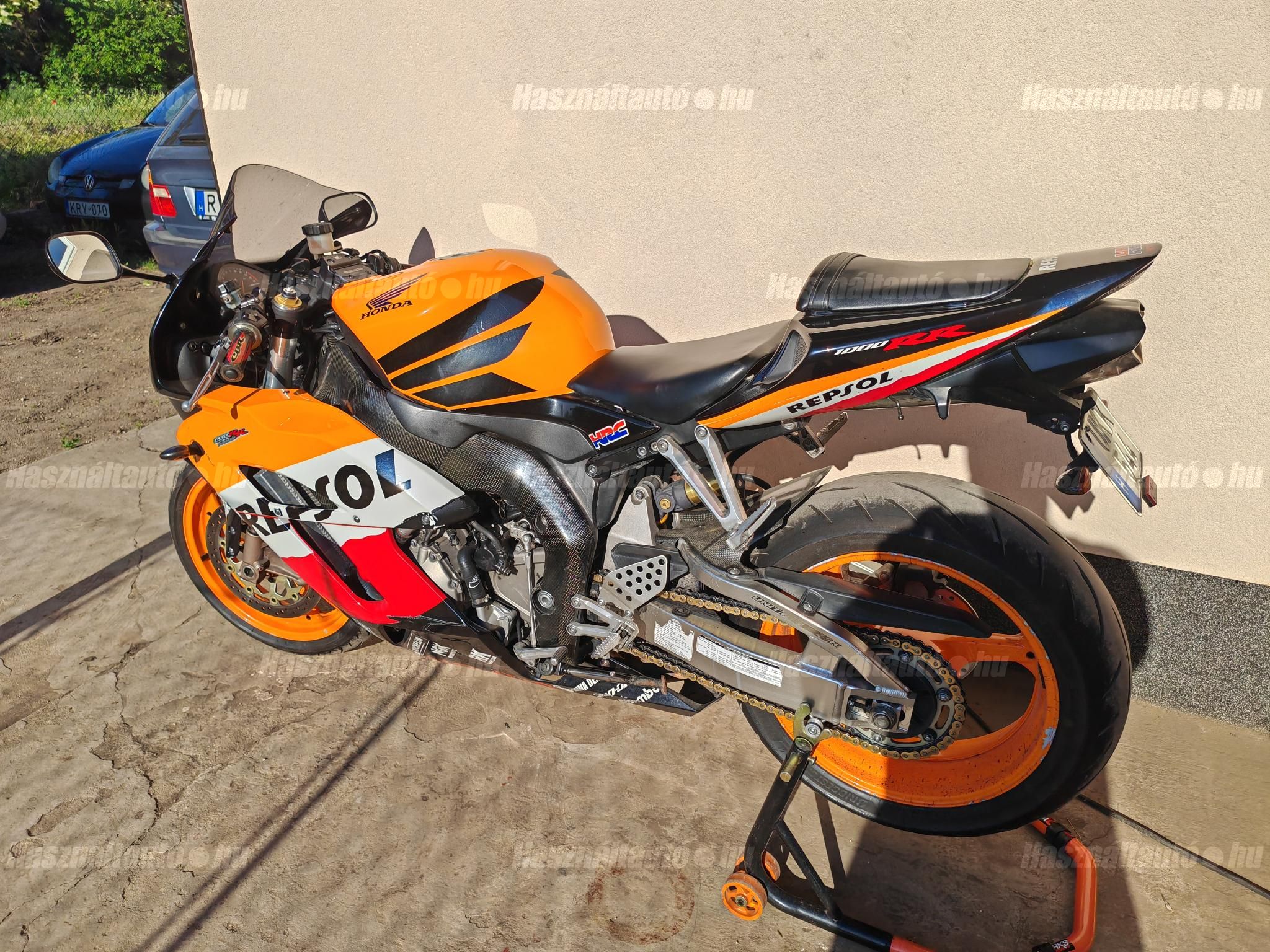 HONDA CBR 1000 RR 2004/5 - 1