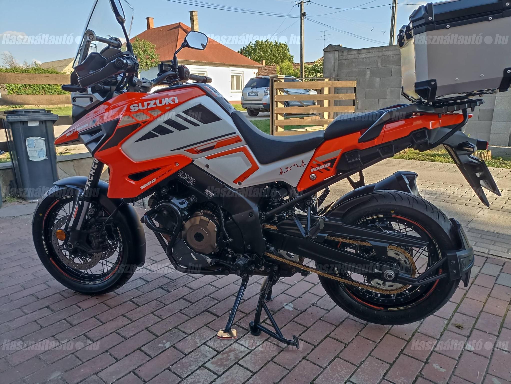 SUZUKI V-STROM 1050 XT ABS 2020/9 - 1