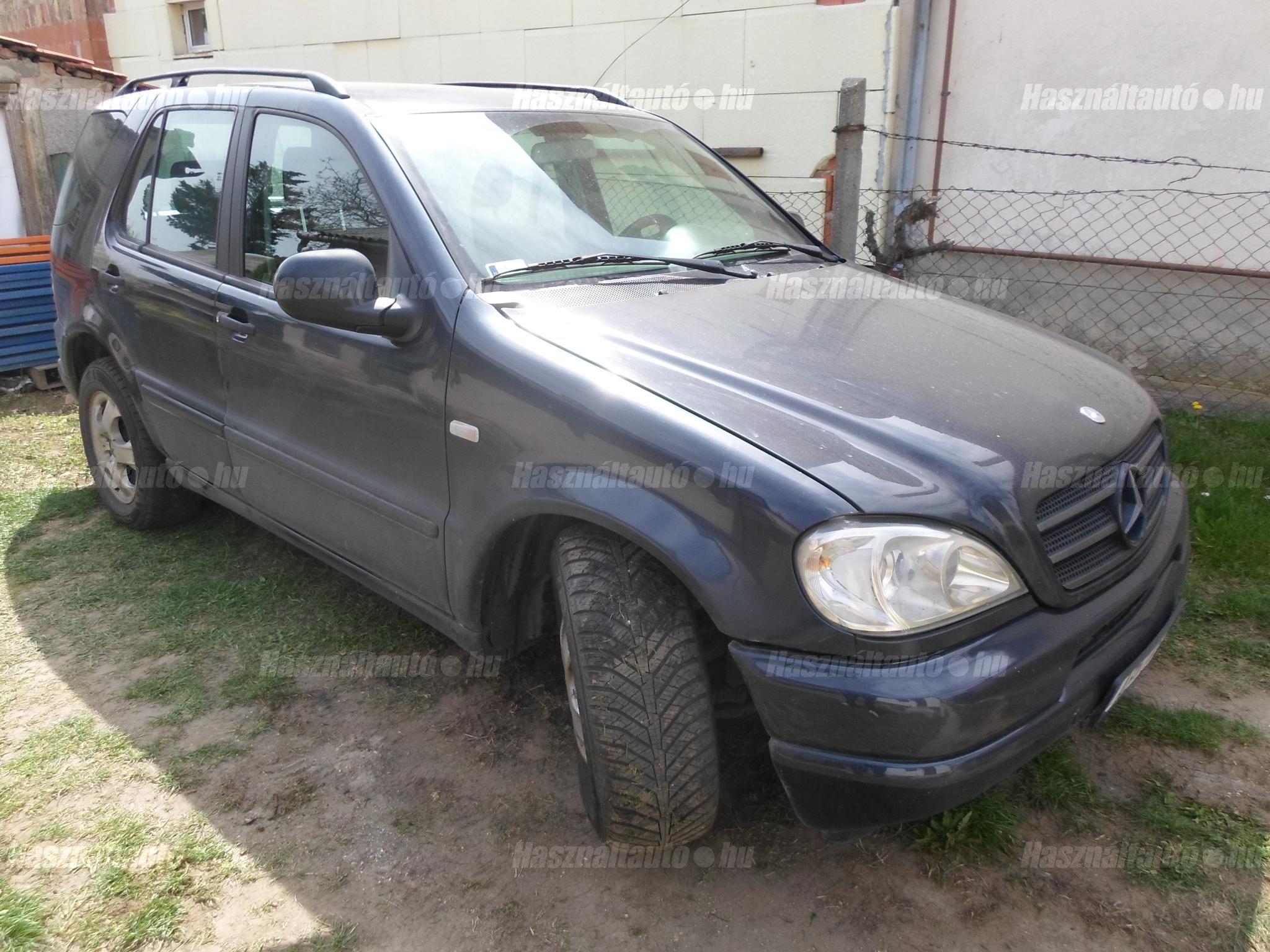 MERCEDES-BENZ ML 270 2000/4 - 1