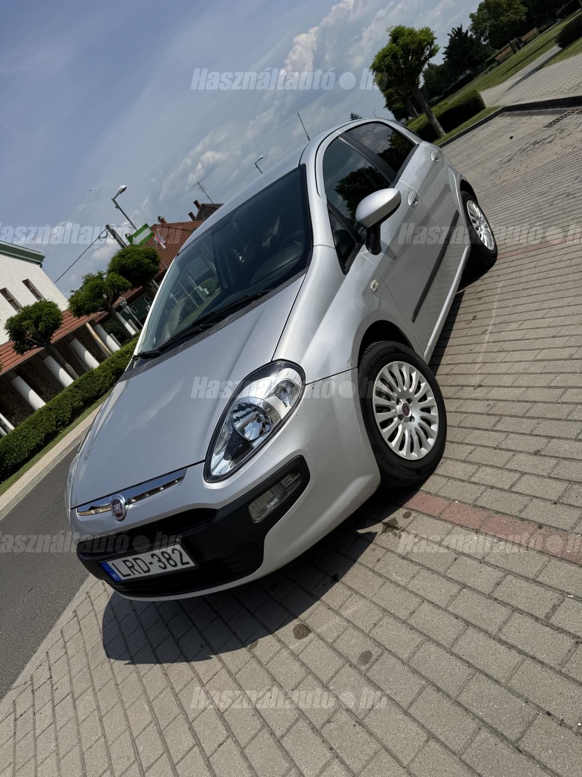 FIAT GRANDE PUNTO 2010/4 - 1