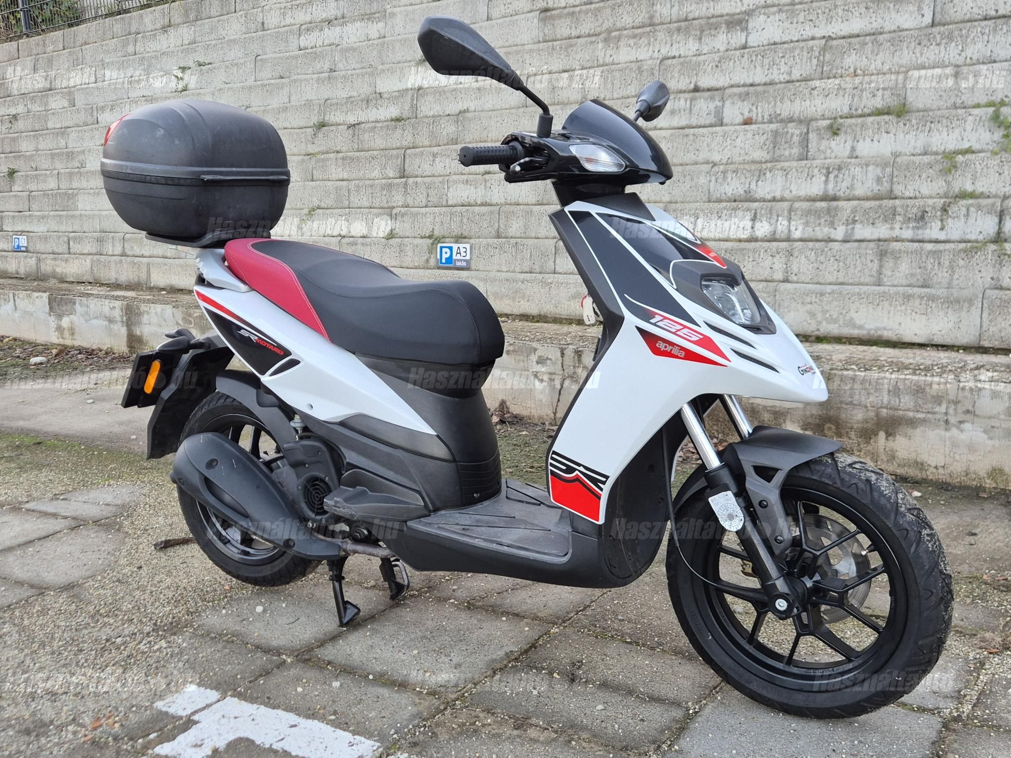 APRILIA SR 125 2015/3 - 1