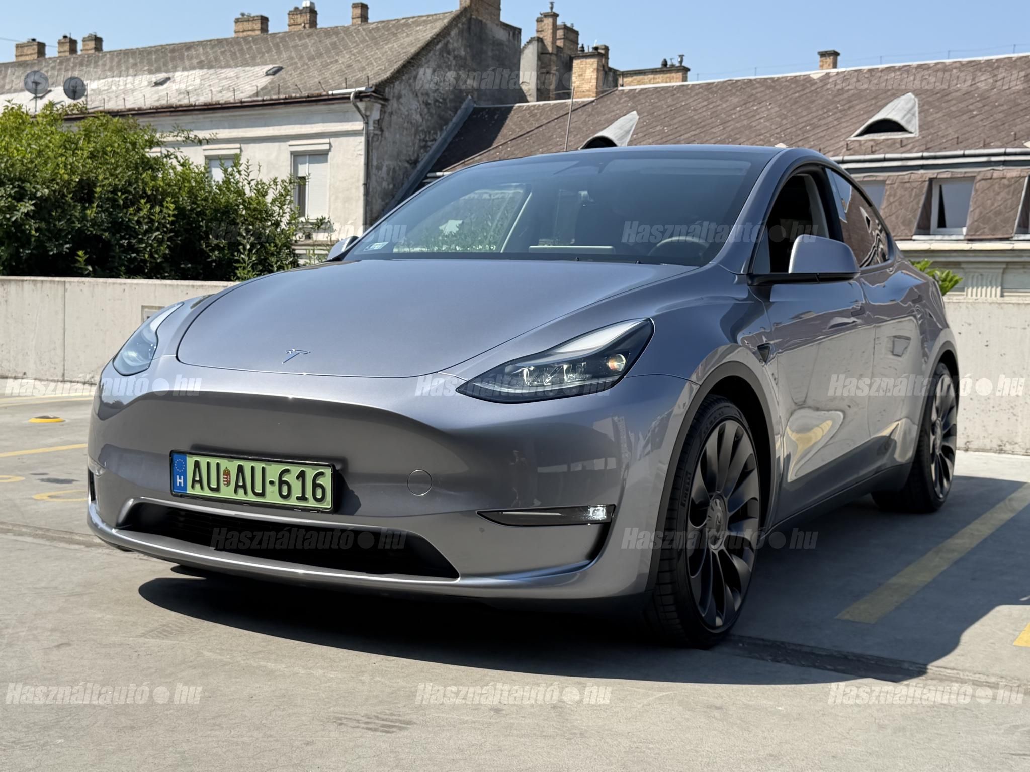 TESLA MODEL Y 2024/2 - 1