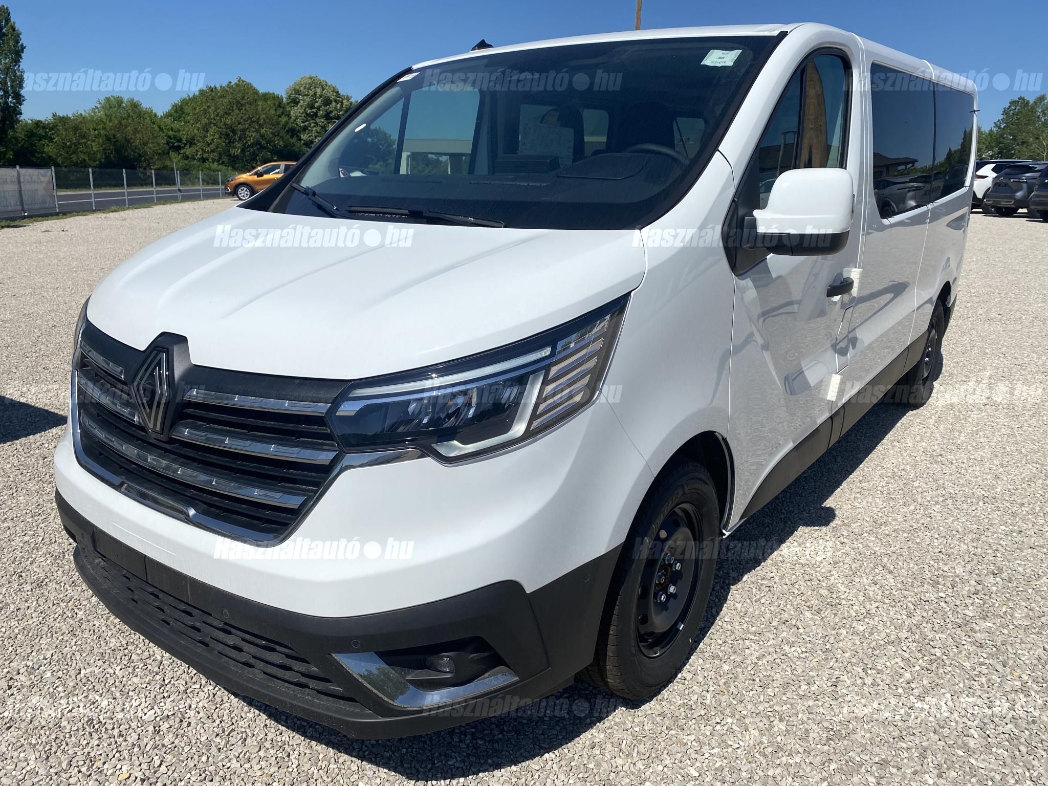 RENAULT TRAFIC 2026 - 1