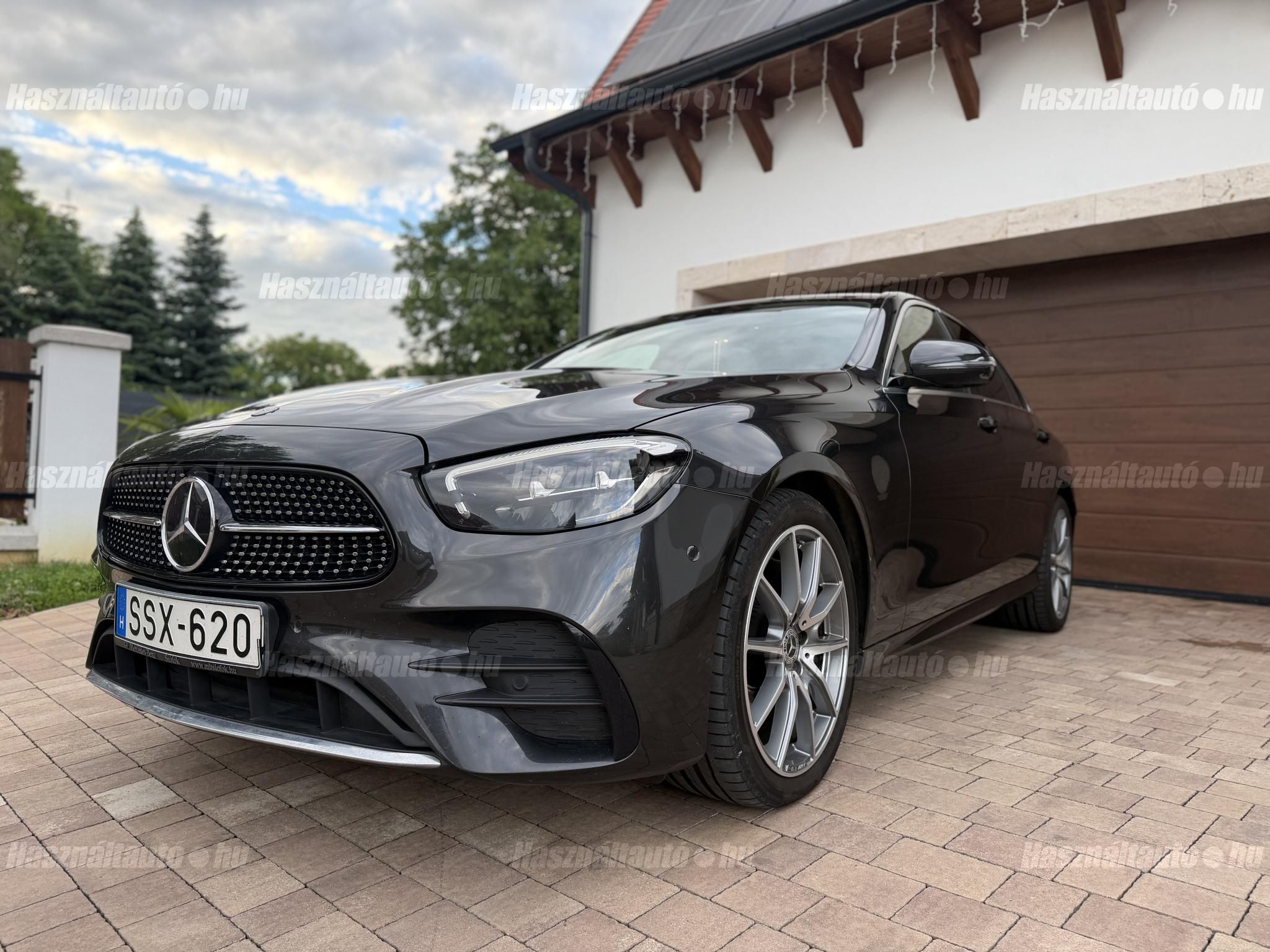 MERCEDES-BENZ E-OSZTÁLY 2021/6 - 1