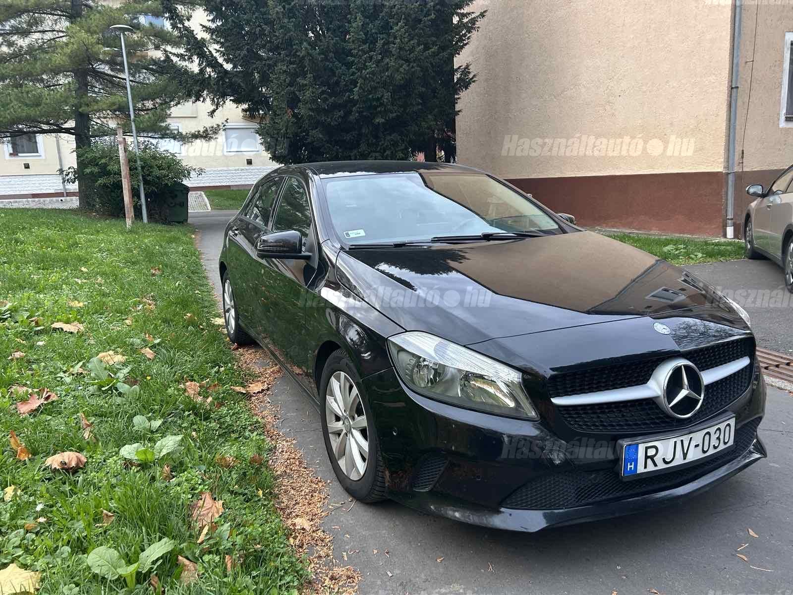 MERCEDES-BENZ A 180 2016/8 - 1