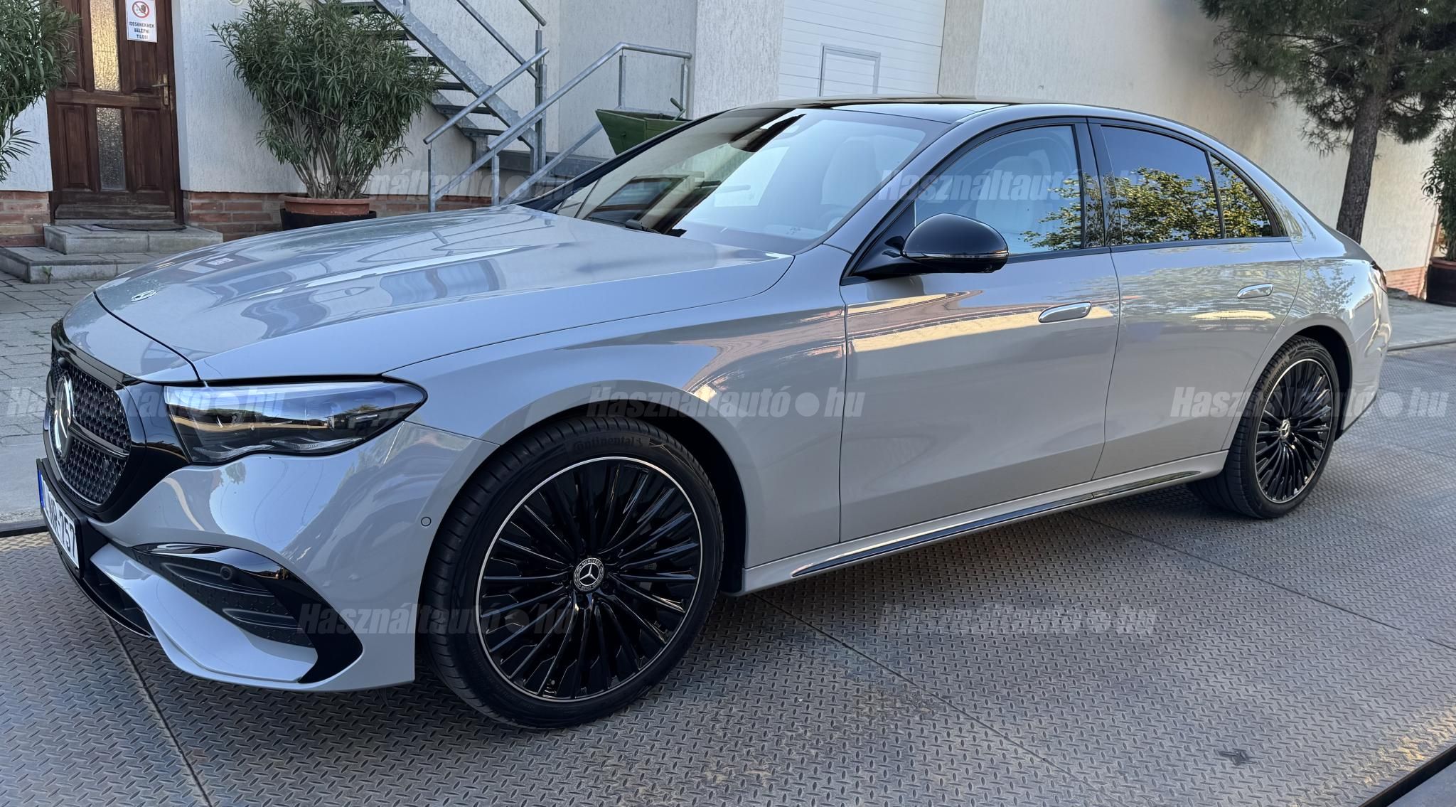 MERCEDES-BENZ E 450 2025/6 - 1