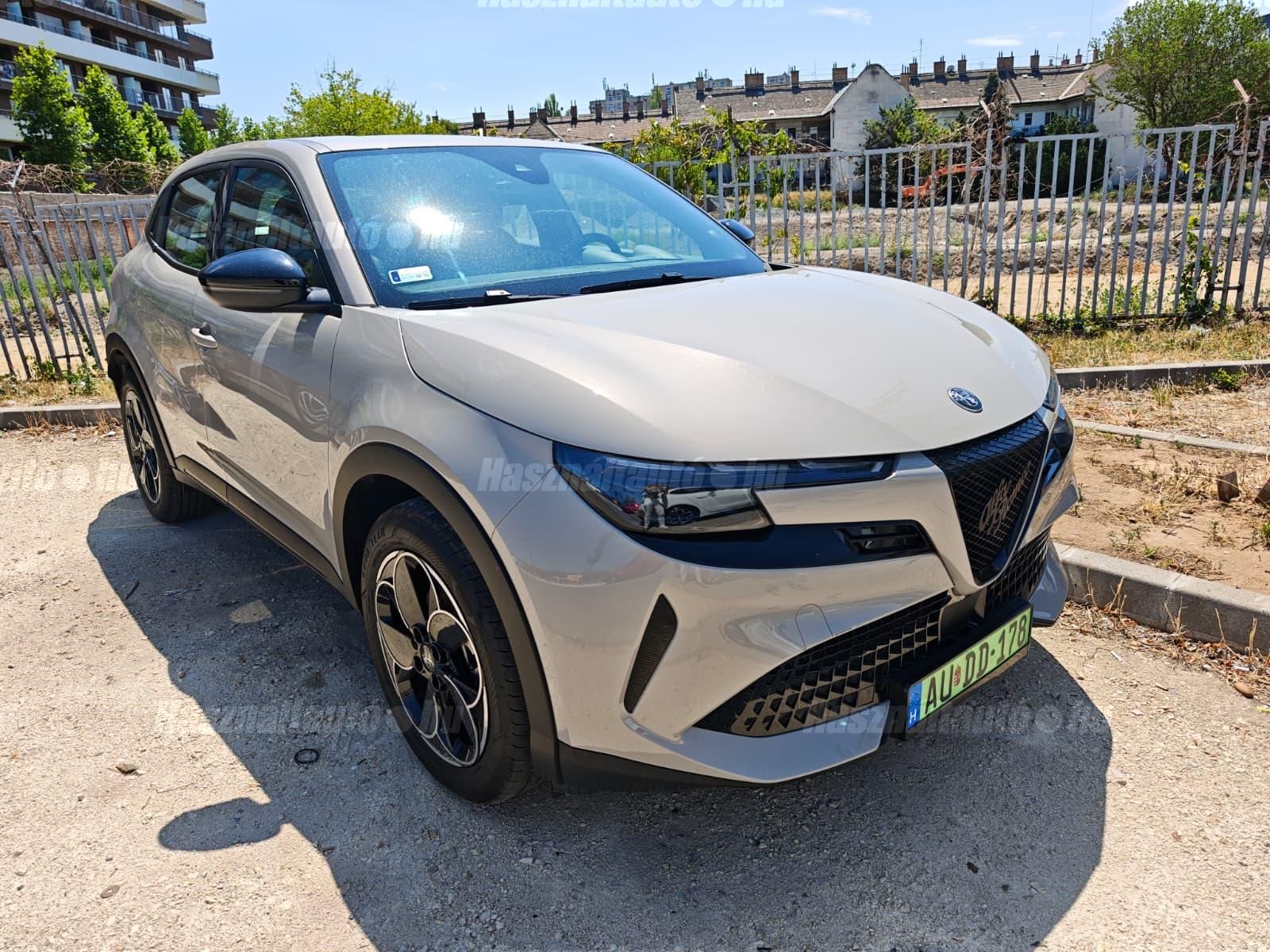 ALFA ROMEO JUNIOR 2025/4 - 1