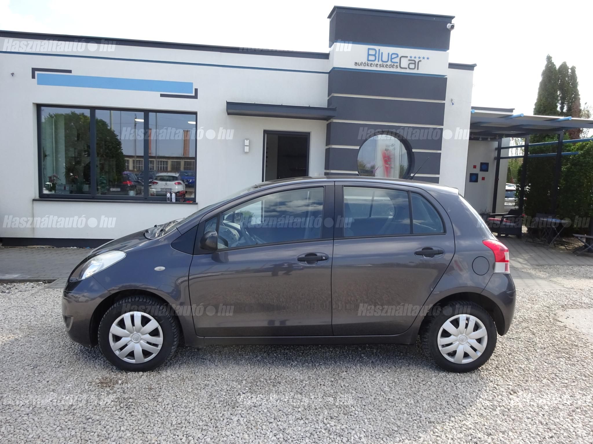 TOYOTA YARIS 2011/1 - 1