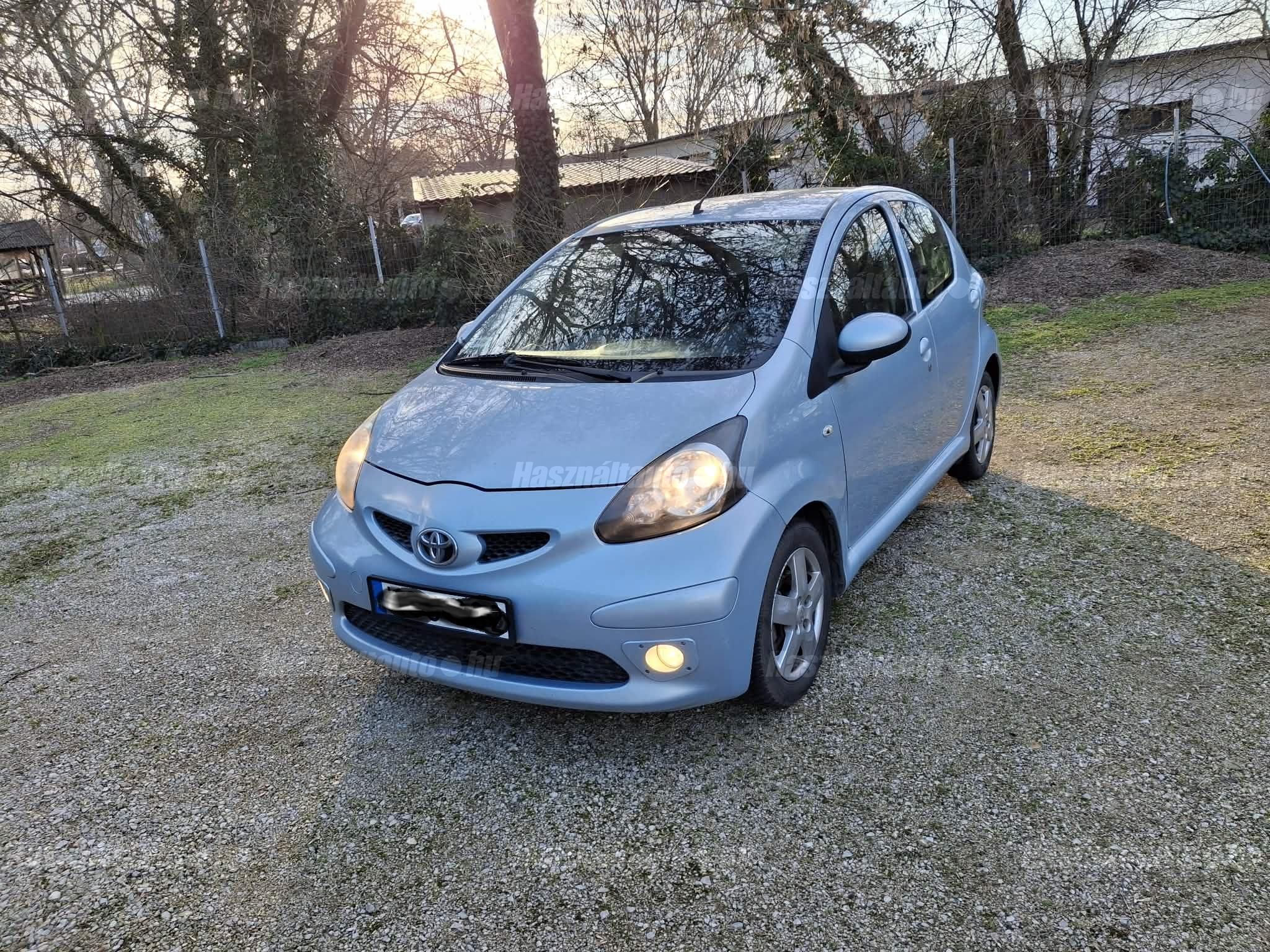 TOYOTA AYGO 2006/4 - 1