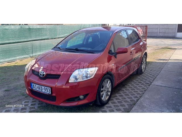 TOYOTA AURIS 2009 - 1