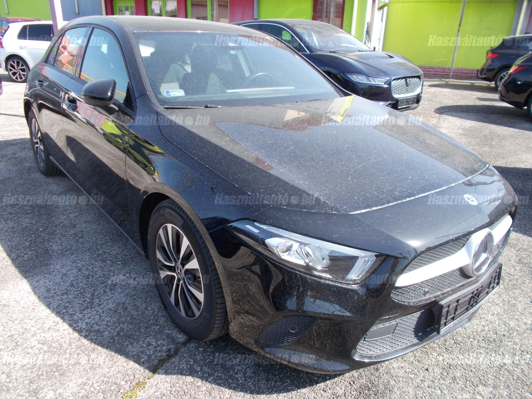 MERCEDES-BENZ A 180 2020/10 - 1