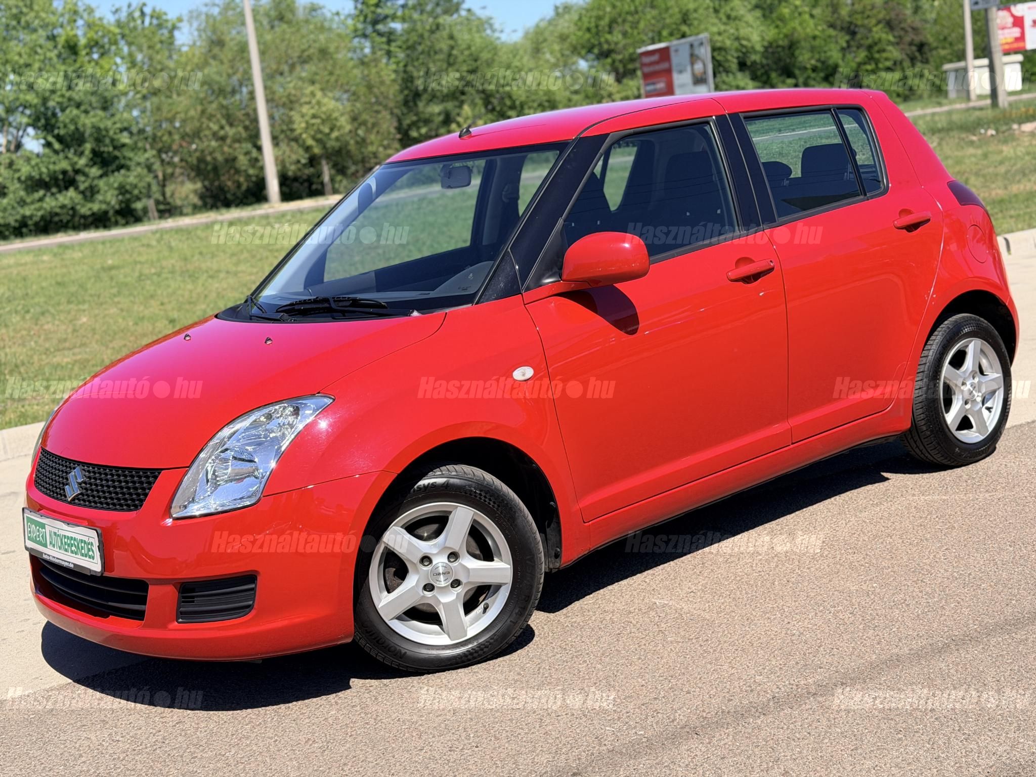 SUZUKI SWIFT 2009/3 - 1