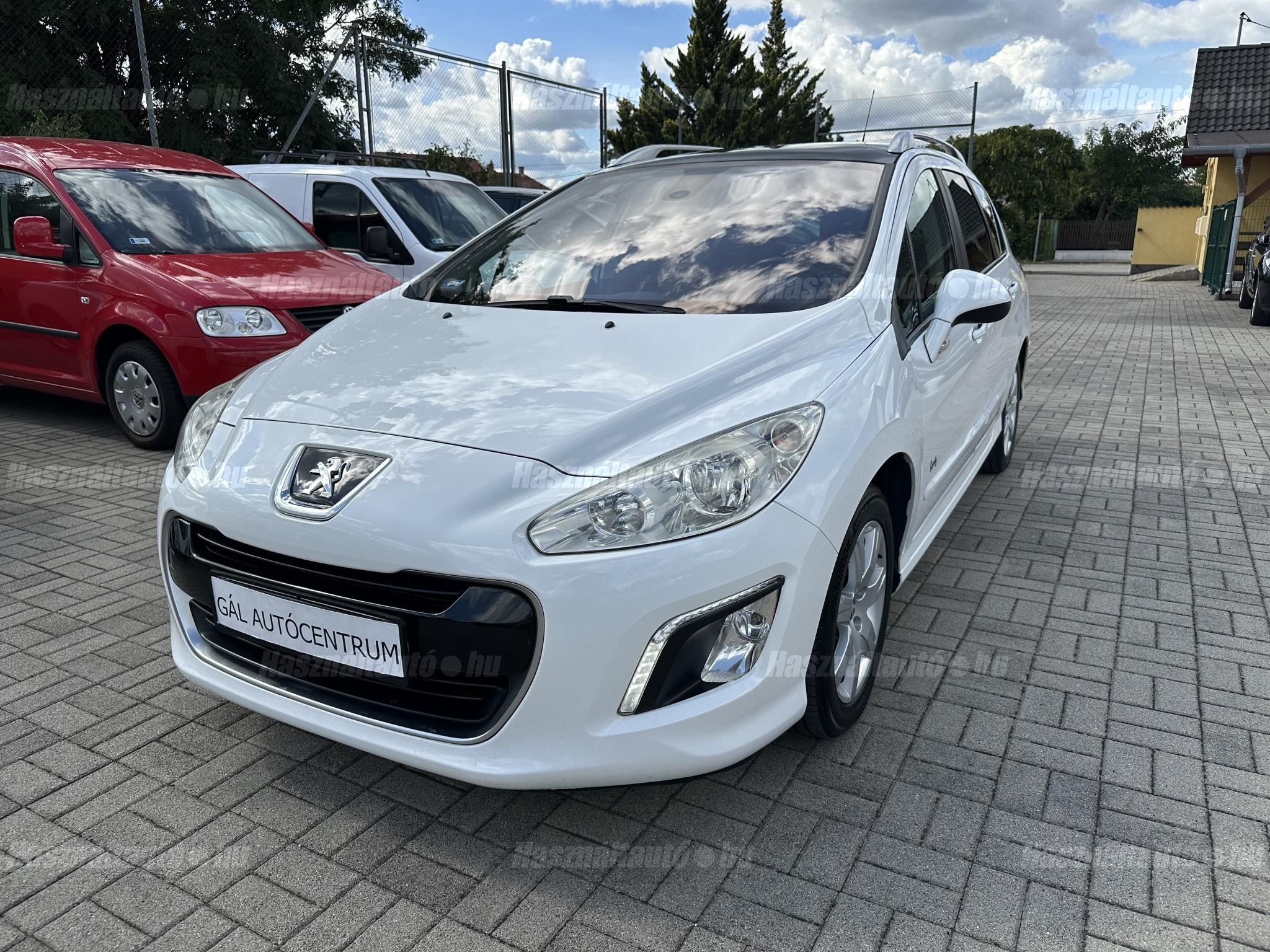 PEUGEOT 308 2011/12 - 1