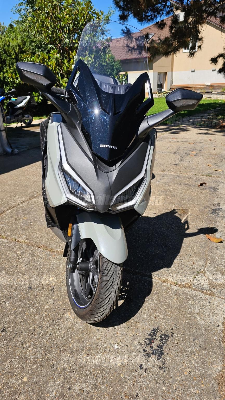 HONDA FORZA 350 2023/10 - 1