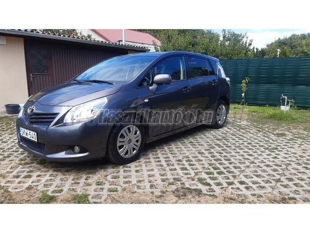 TOYOTA VERSO 2011 - 1