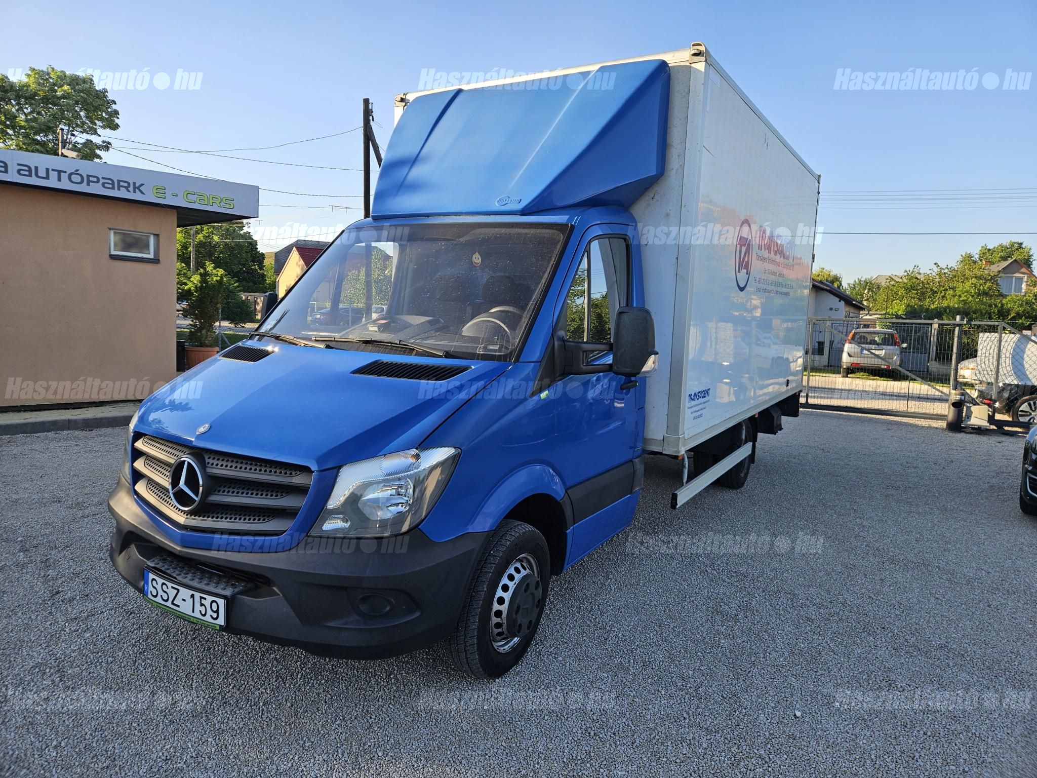 MERCEDES-BENZ 2015/4 - 1