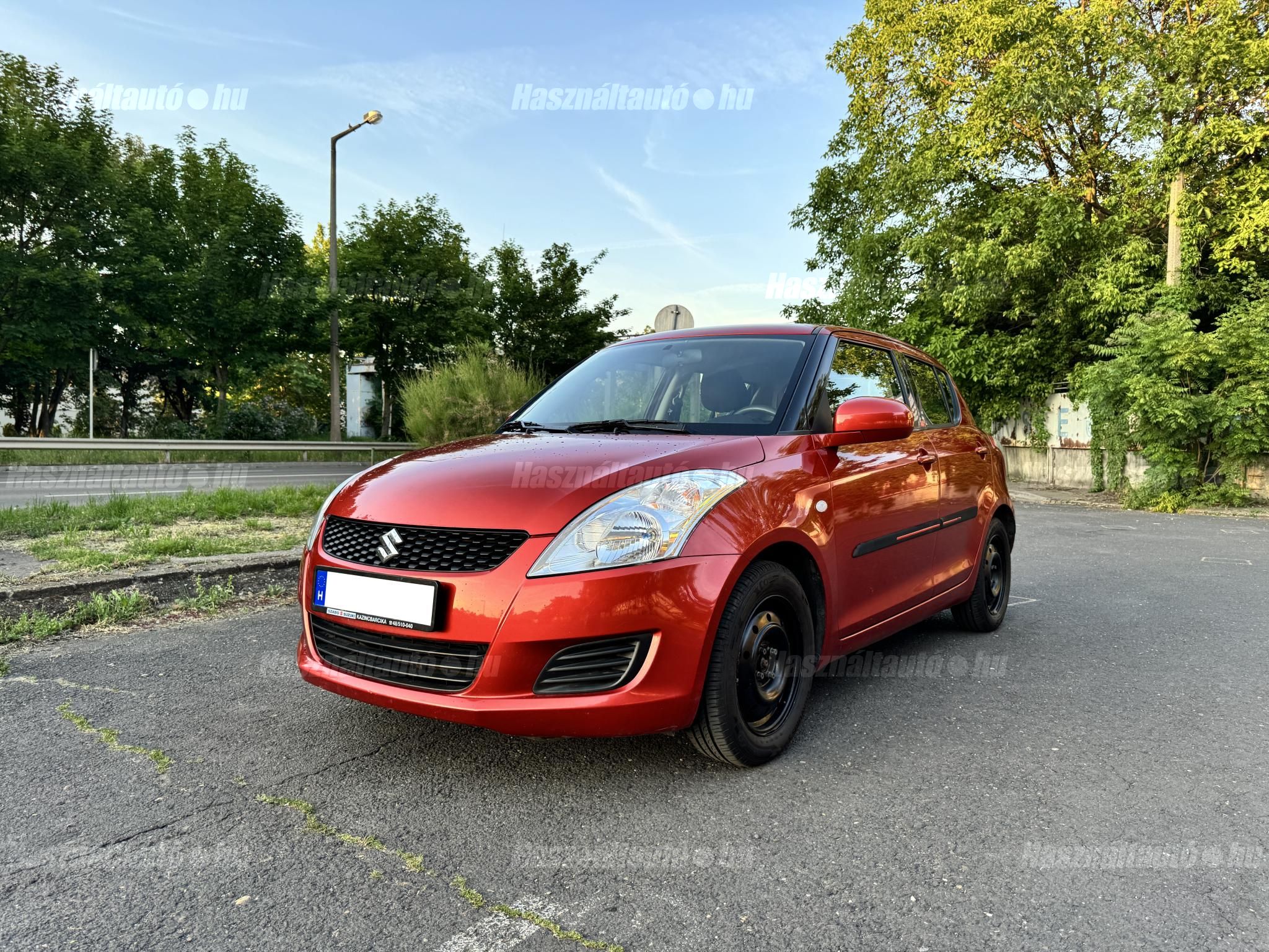 SUZUKI SWIFT 2011 - 1