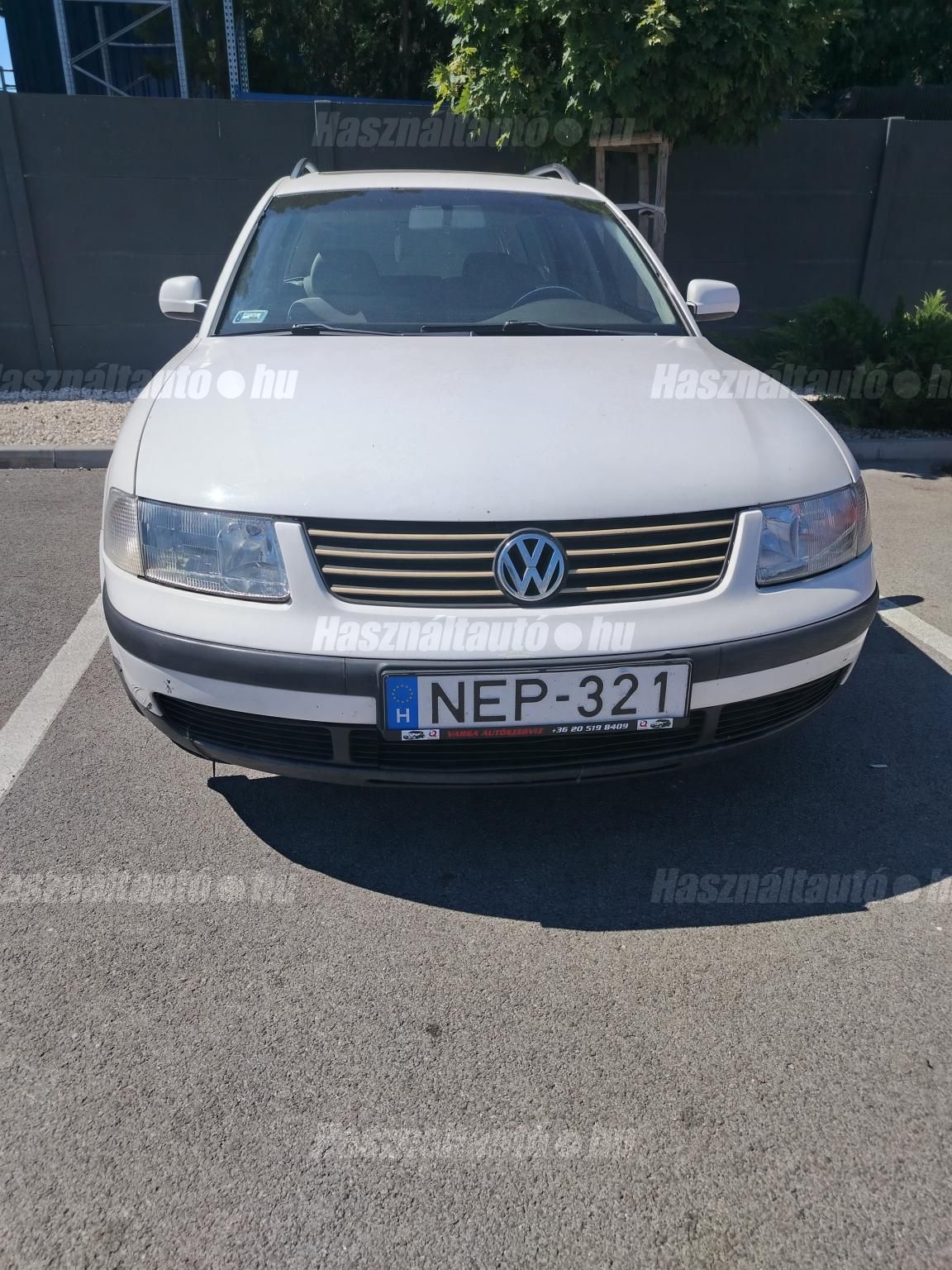 VOLKSWAGEN PASSAT 1999/4 - 1