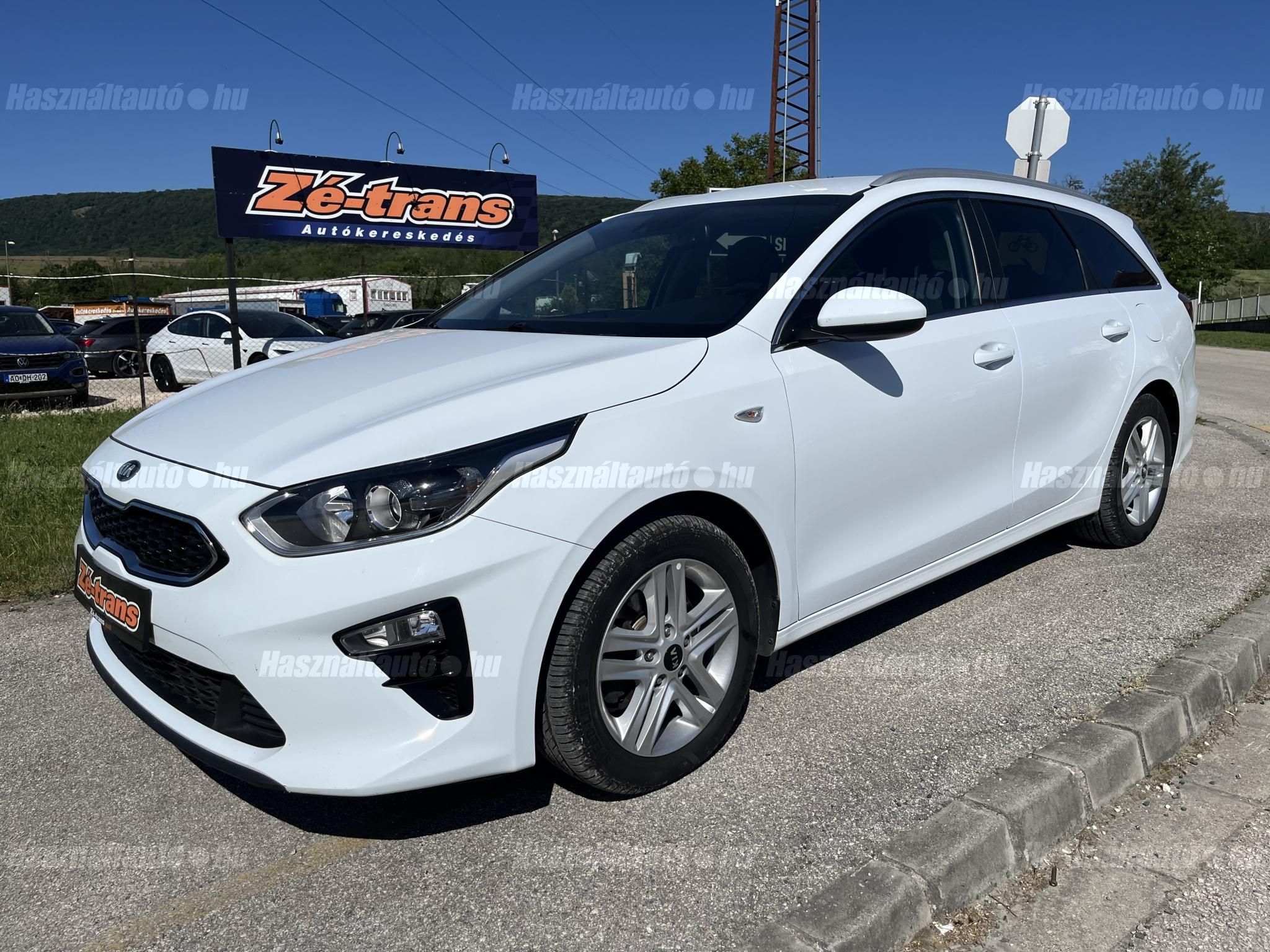 KIA CEE'D 2021/10 - 1
