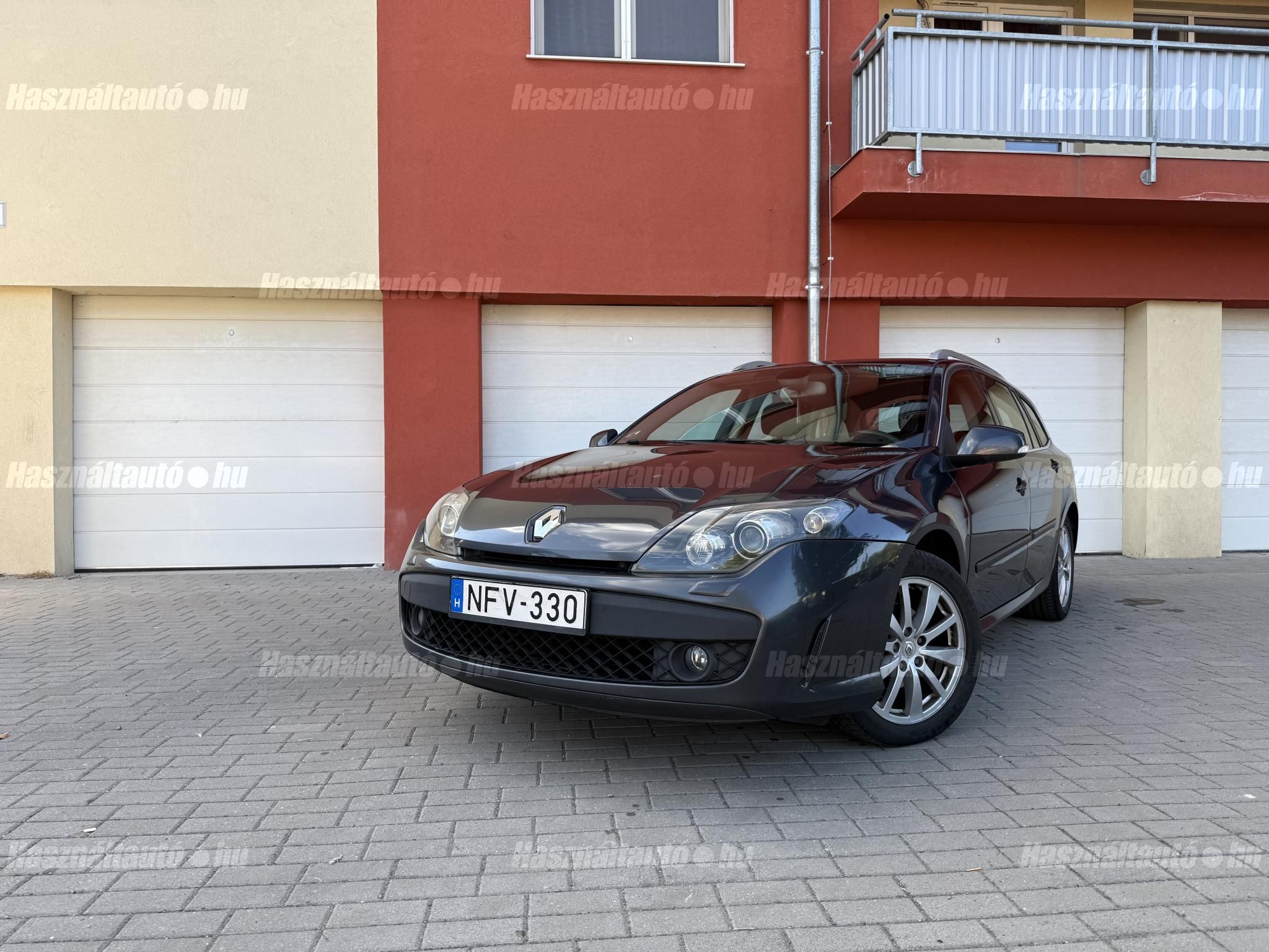 RENAULT LAGUNA 2010/6 - 1