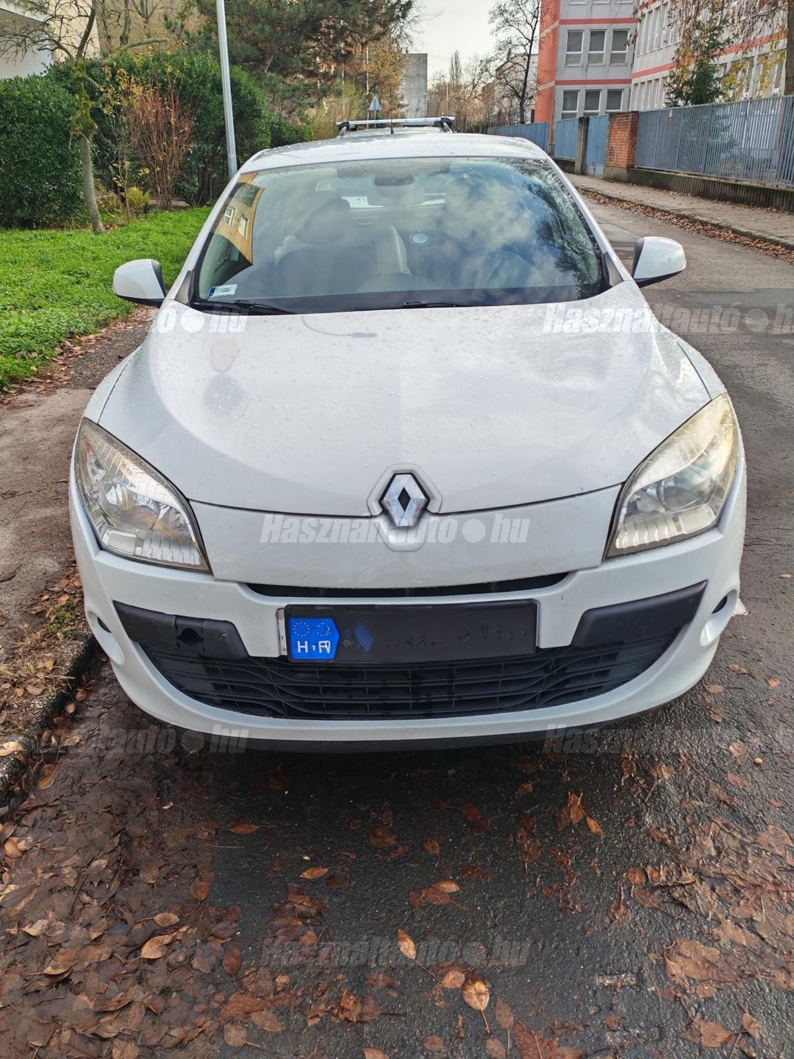 RENAULT MEGANE 2011/4 - 1