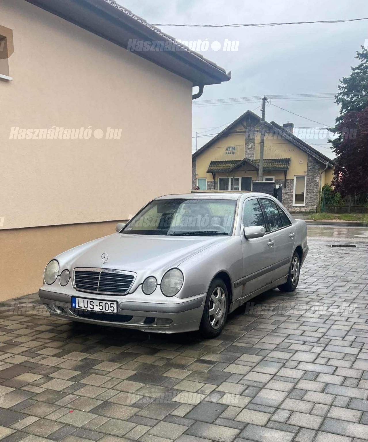 MERCEDES-BENZ E 200 2000/1 - 1