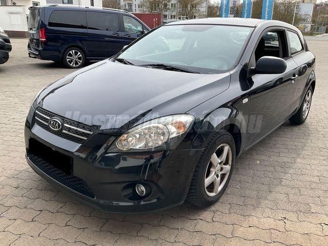 KIA PRO CEE'D 2010/4 - 1