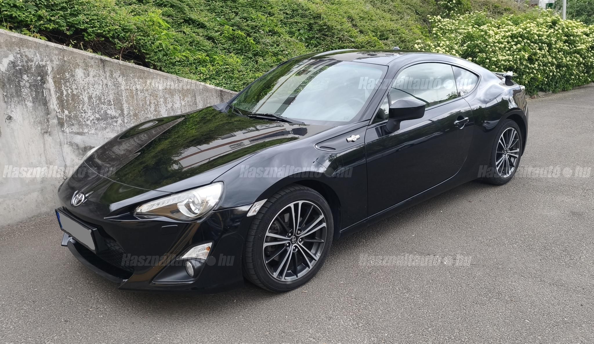 TOYOTA GT86 2013/5 - 1