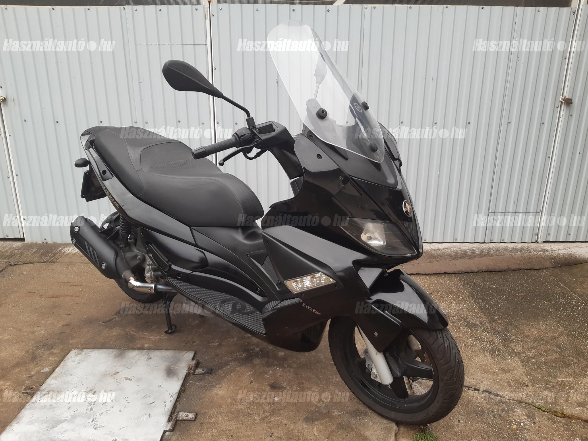 GILERA NEXUS 300 2009/5 - 1
